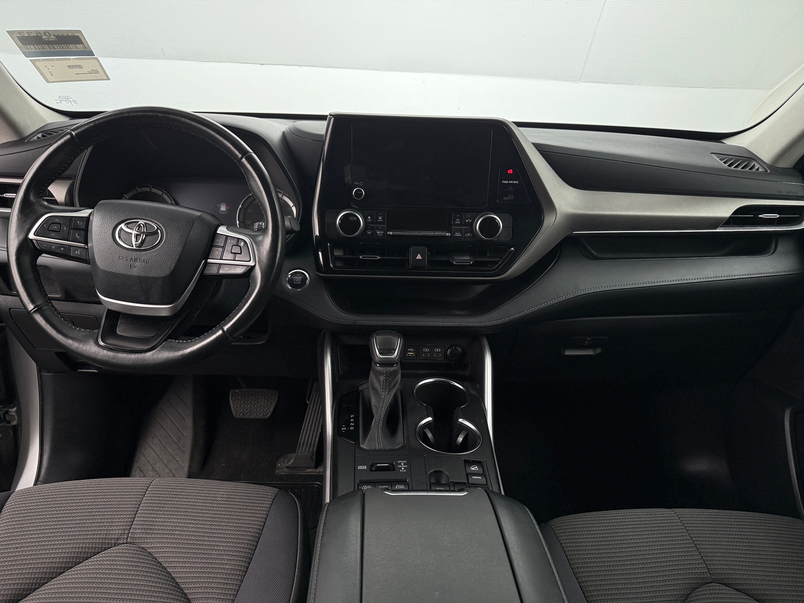 Thumbnail: 2023 Toyota Highlander - 3