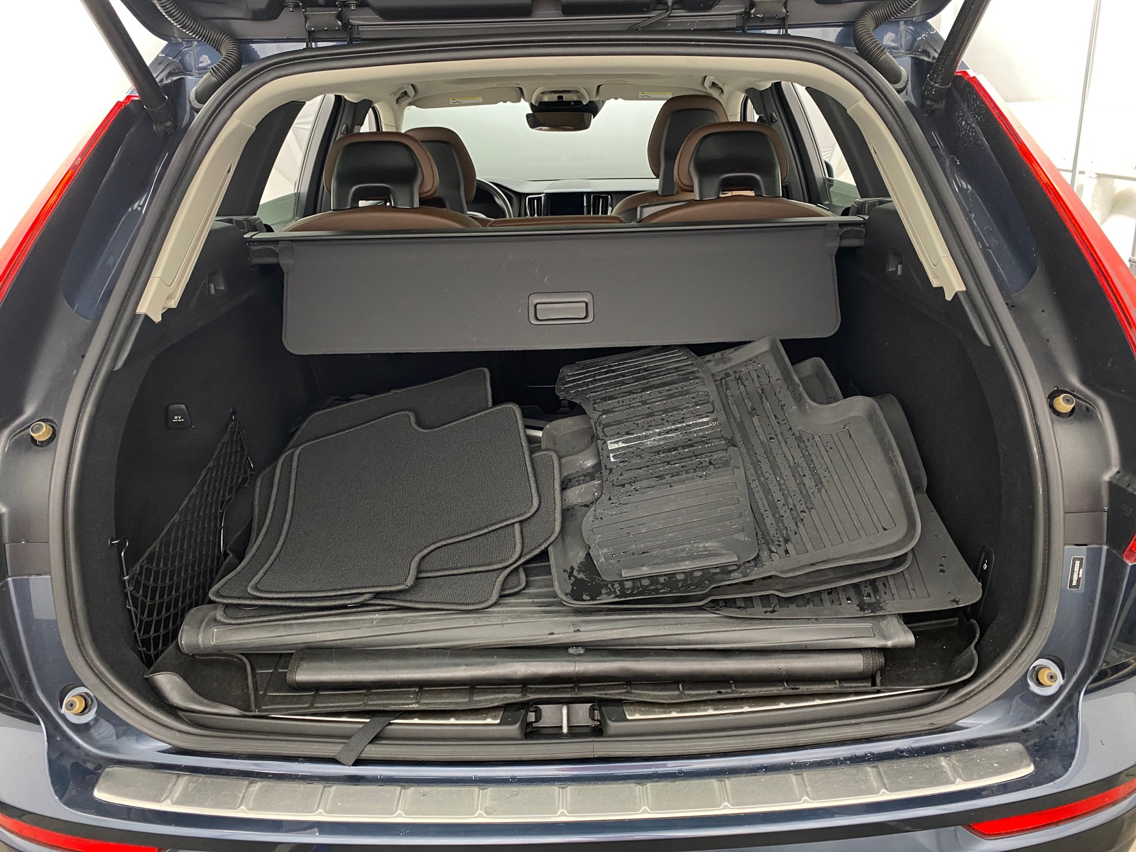 Thumbnail: 2018 Volvo XC60 - 6