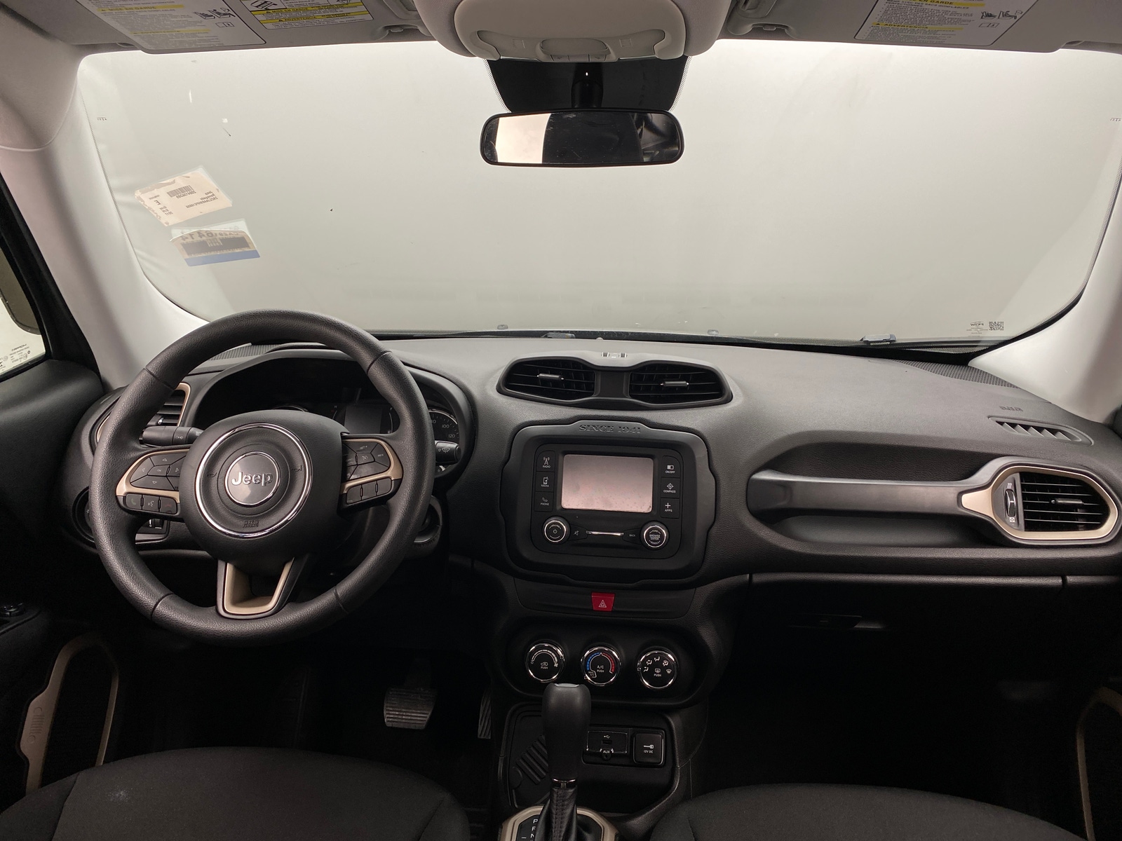 Thumbnail: 2017 Jeep Renegade - 3