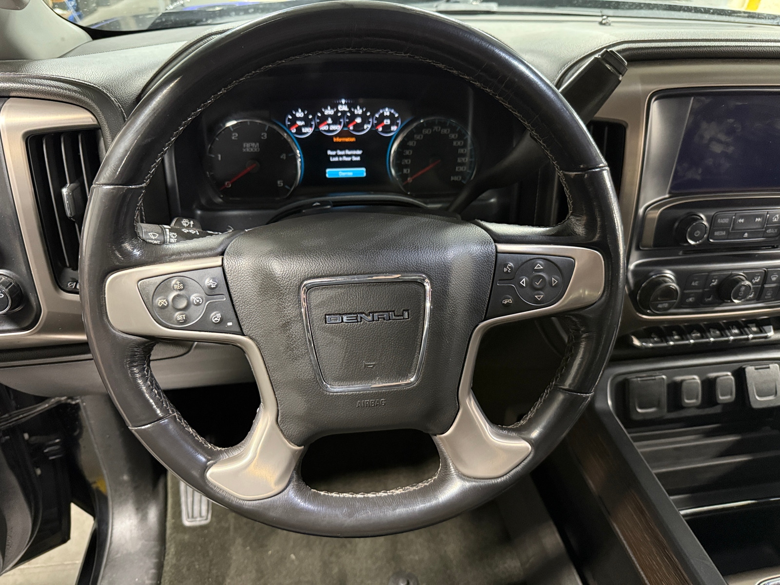 Thumbnail: 2018 GMC Sierra 3500 - 4