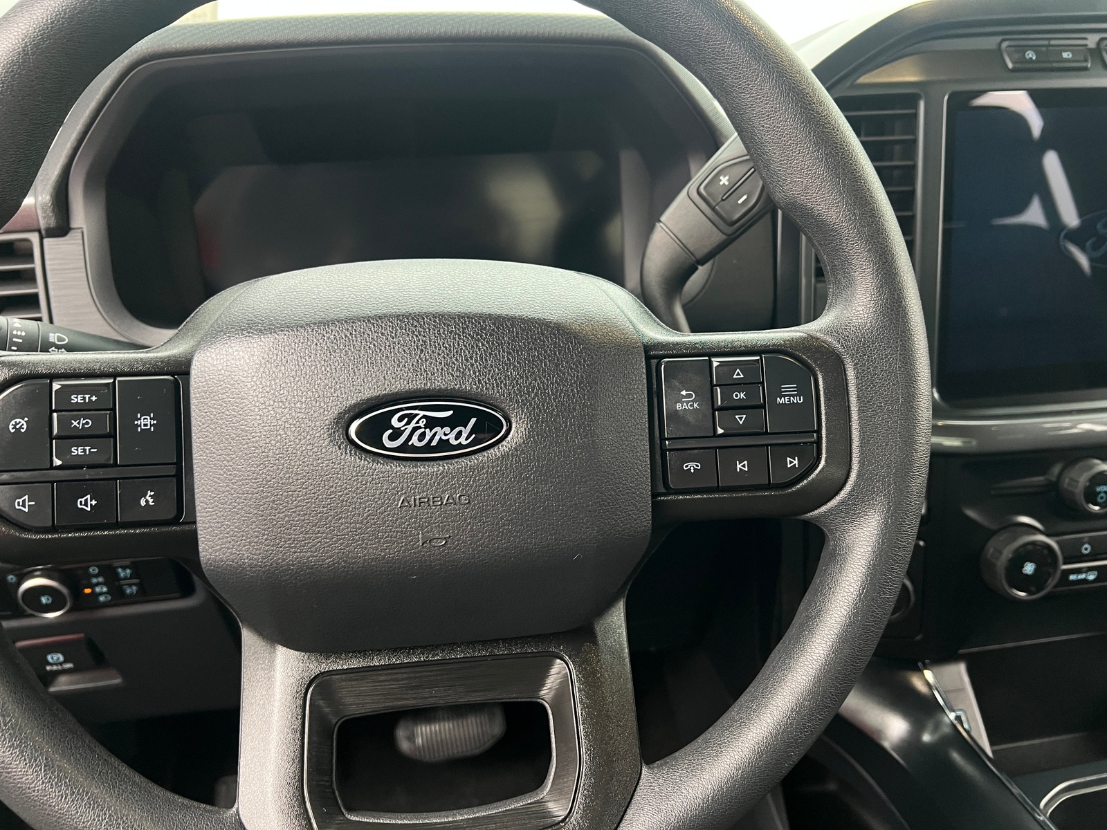 Thumbnail: 2024 Ford Econoline - 5
