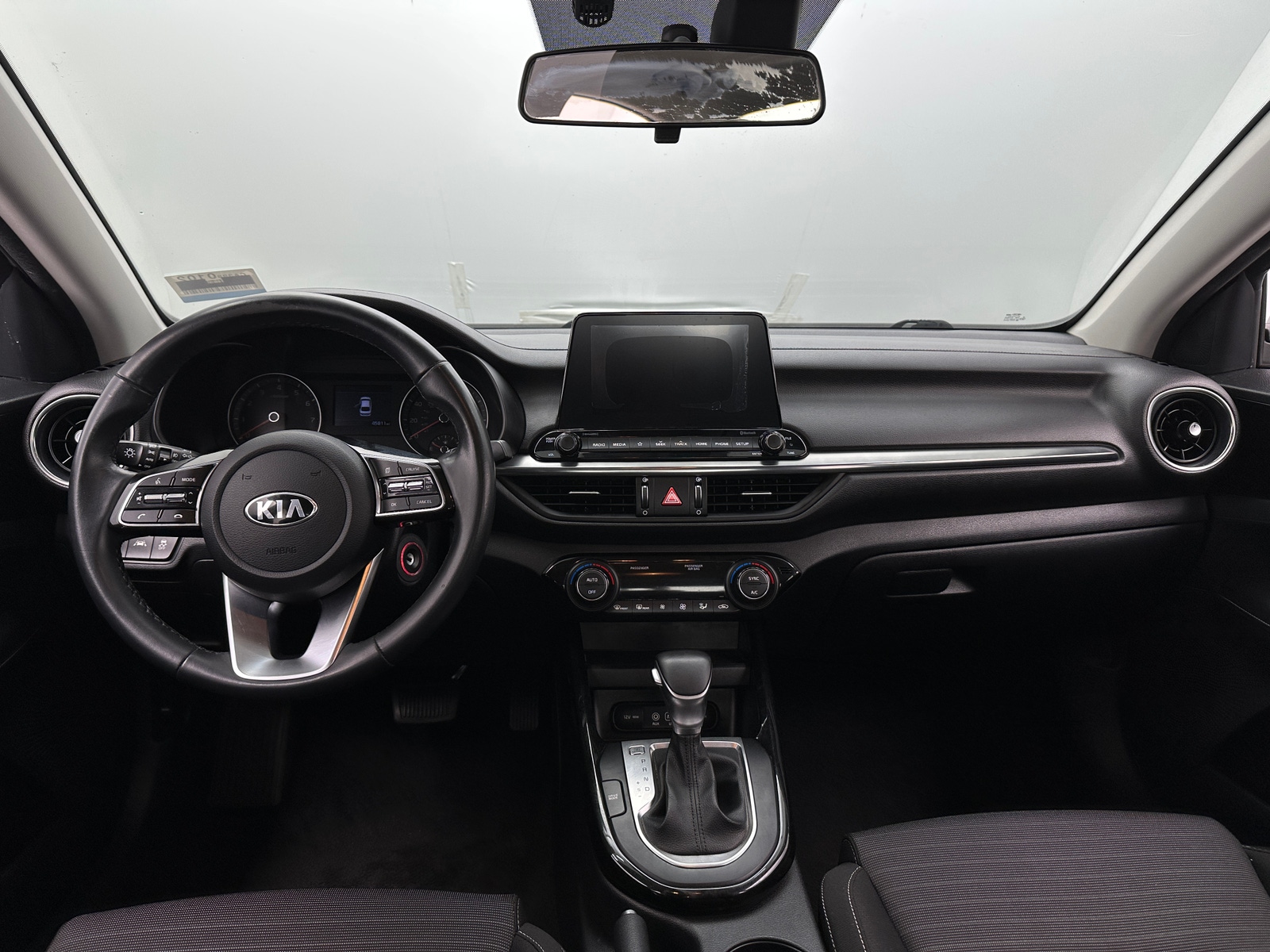 Thumbnail: 2019 Kia Forte - 3