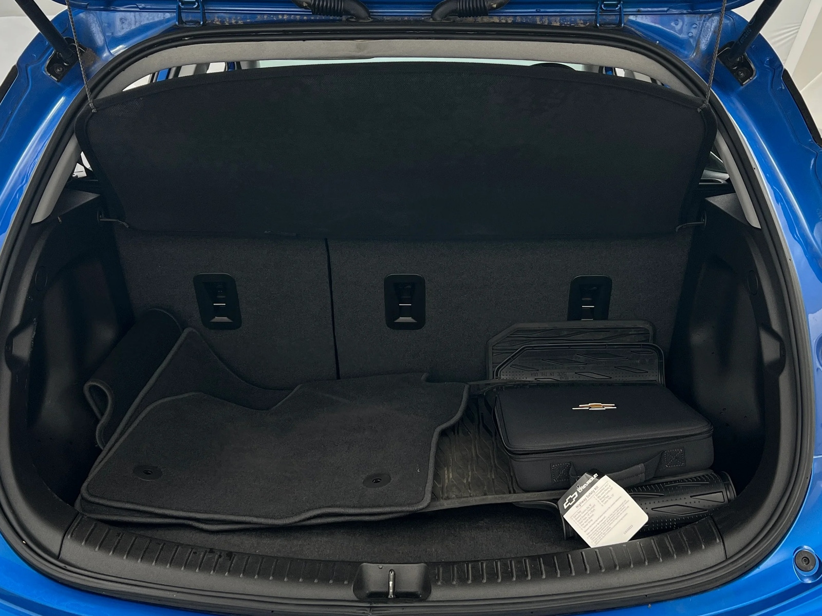 Thumbnail: 2023 Chevrolet Bolt EV - 6