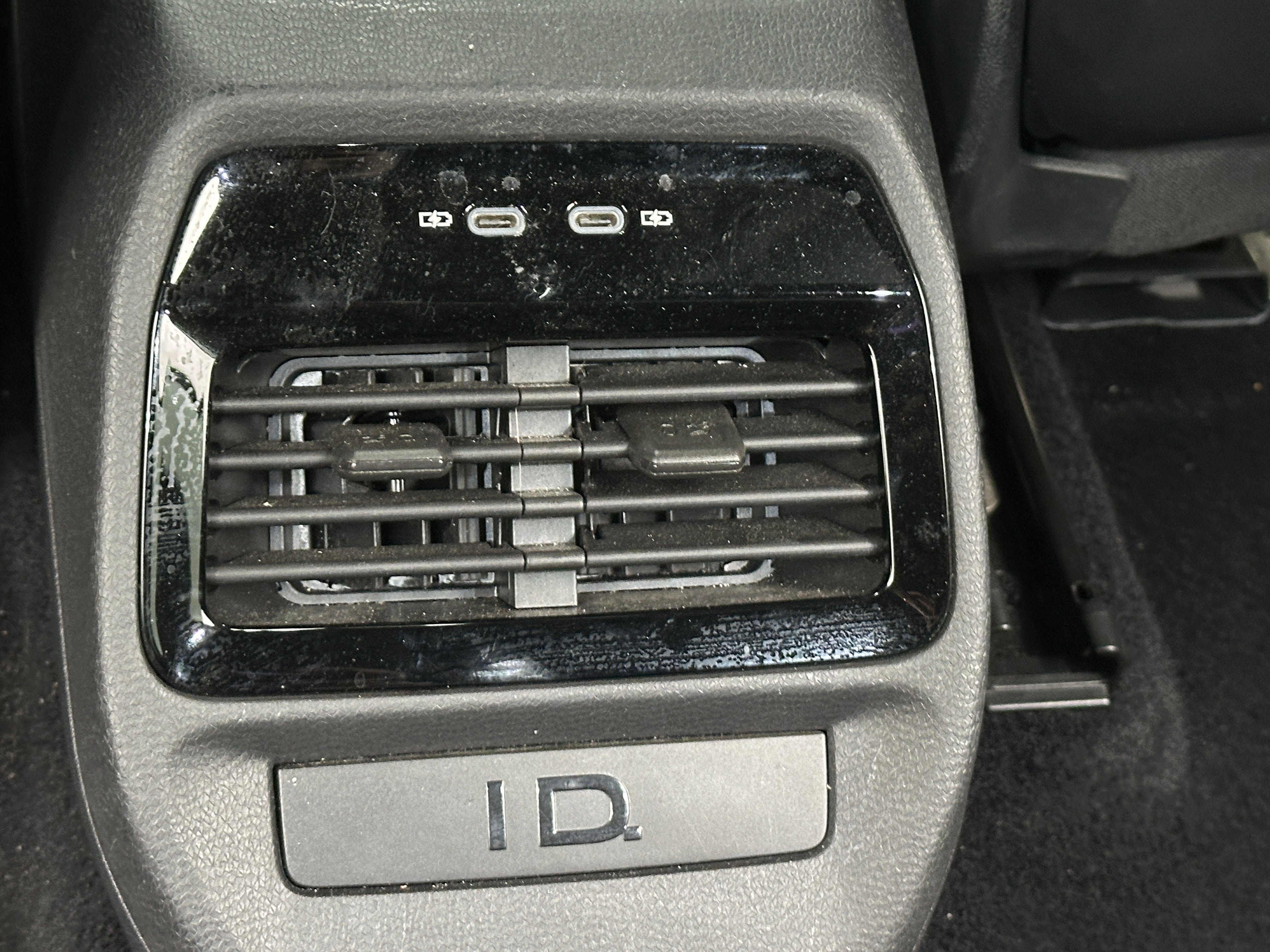 Used 2022 Volkswagen ID.4 PRO S with VIN WVGTMPE2XNP069034 for sale in Auburn, WA