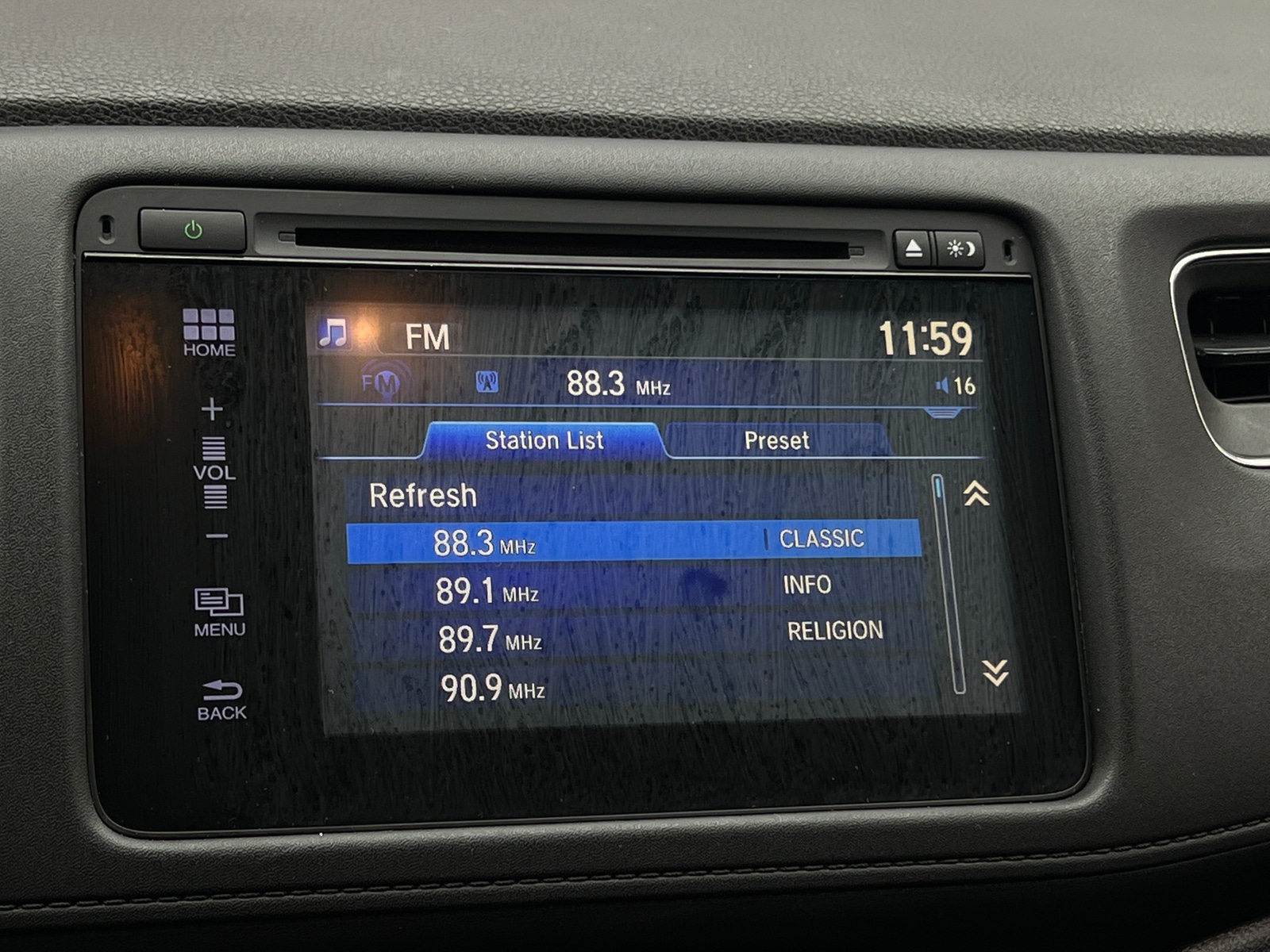 Thumbnail: 2016 Honda HR-V - 4