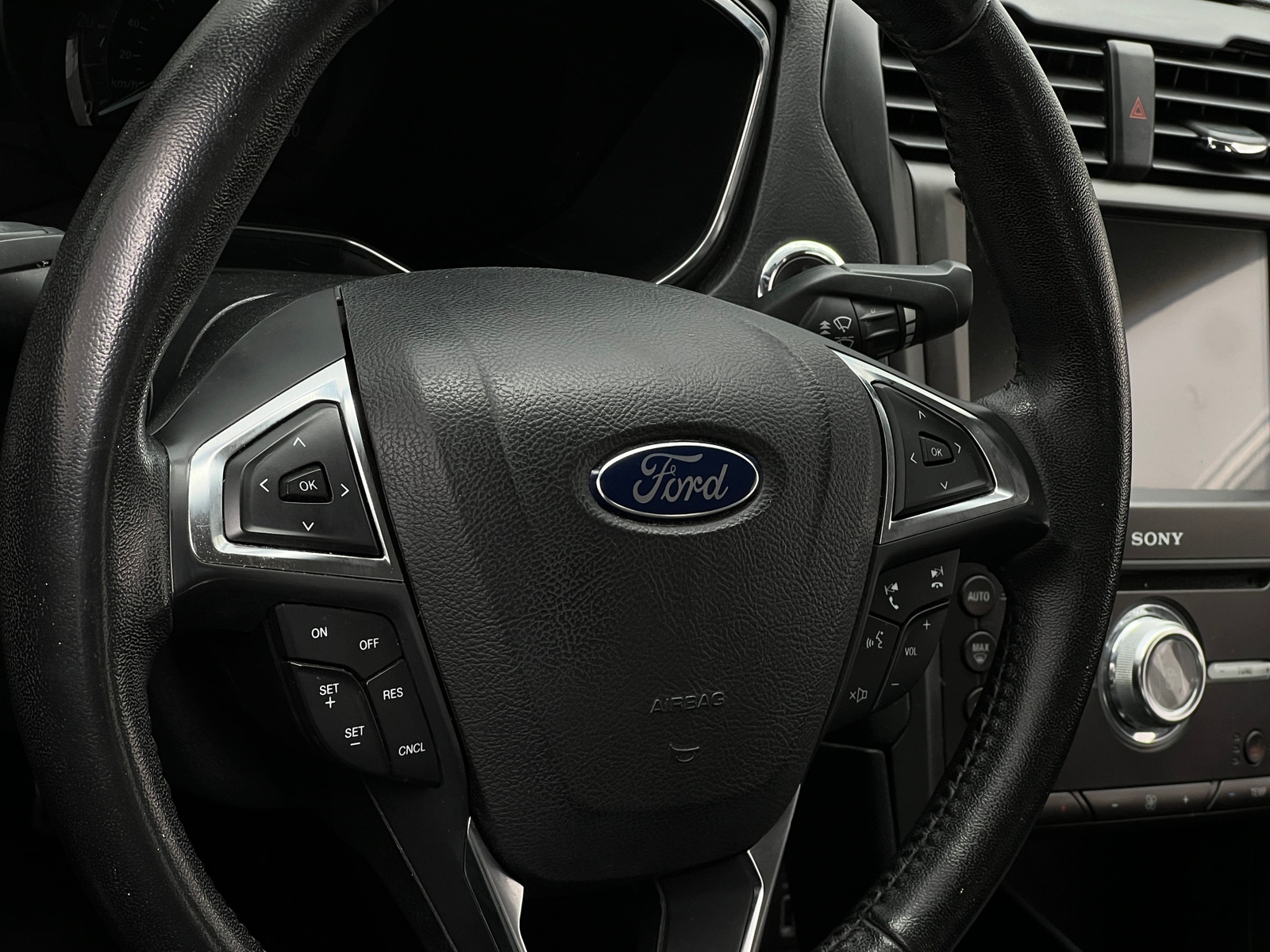 Thumbnail: 2017 Ford Fusion - 4