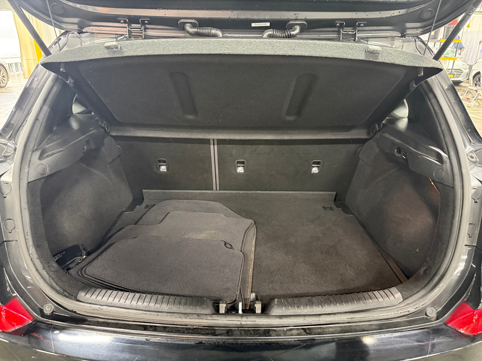 Thumbnail: 2019 Hyundai Elantra - 6