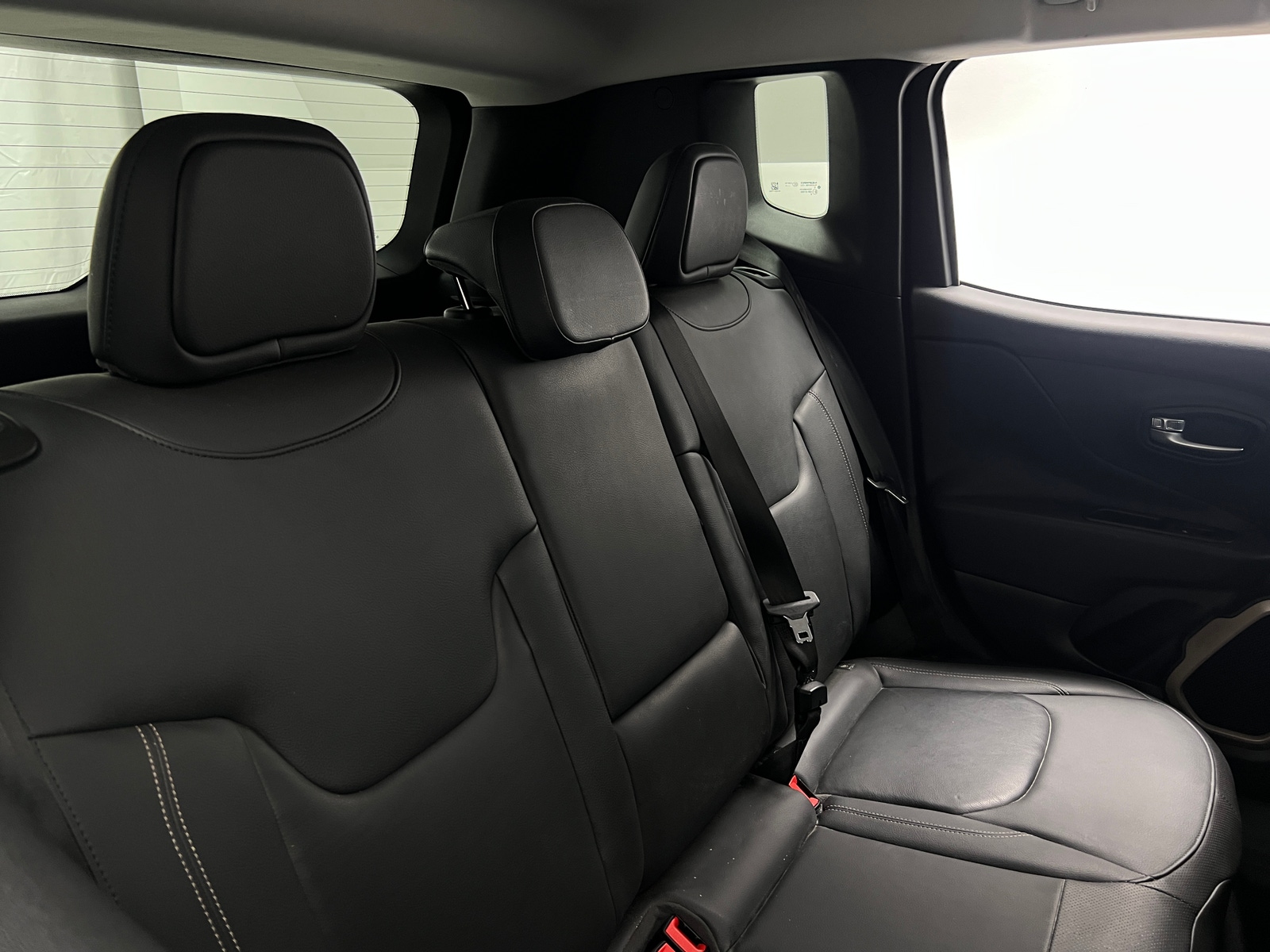 Thumbnail: 2016 Jeep Renegade - 5