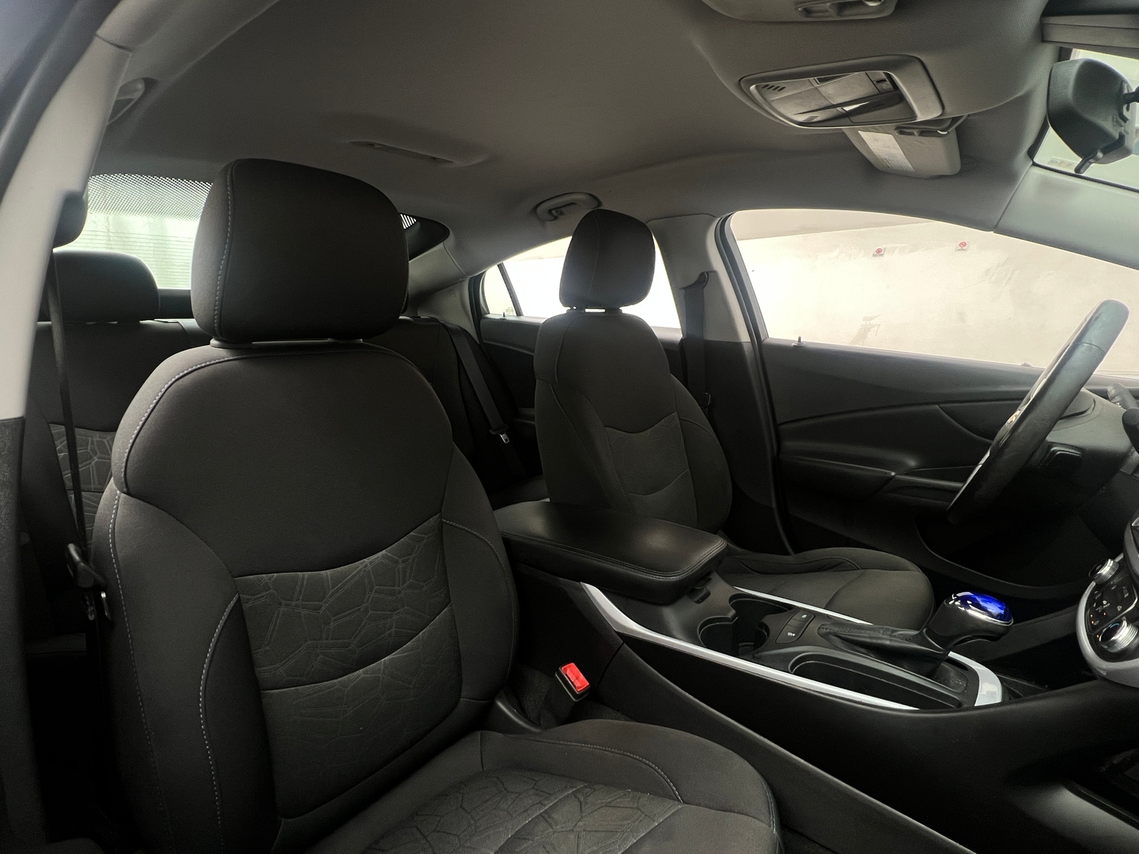 Thumbnail: 2018 Chevrolet Volt - 2