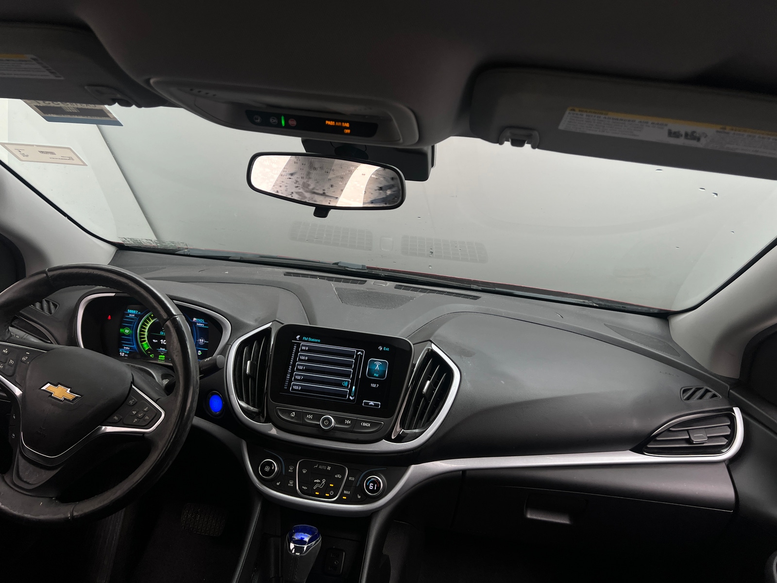 Thumbnail: 2018 Chevrolet Volt - 3