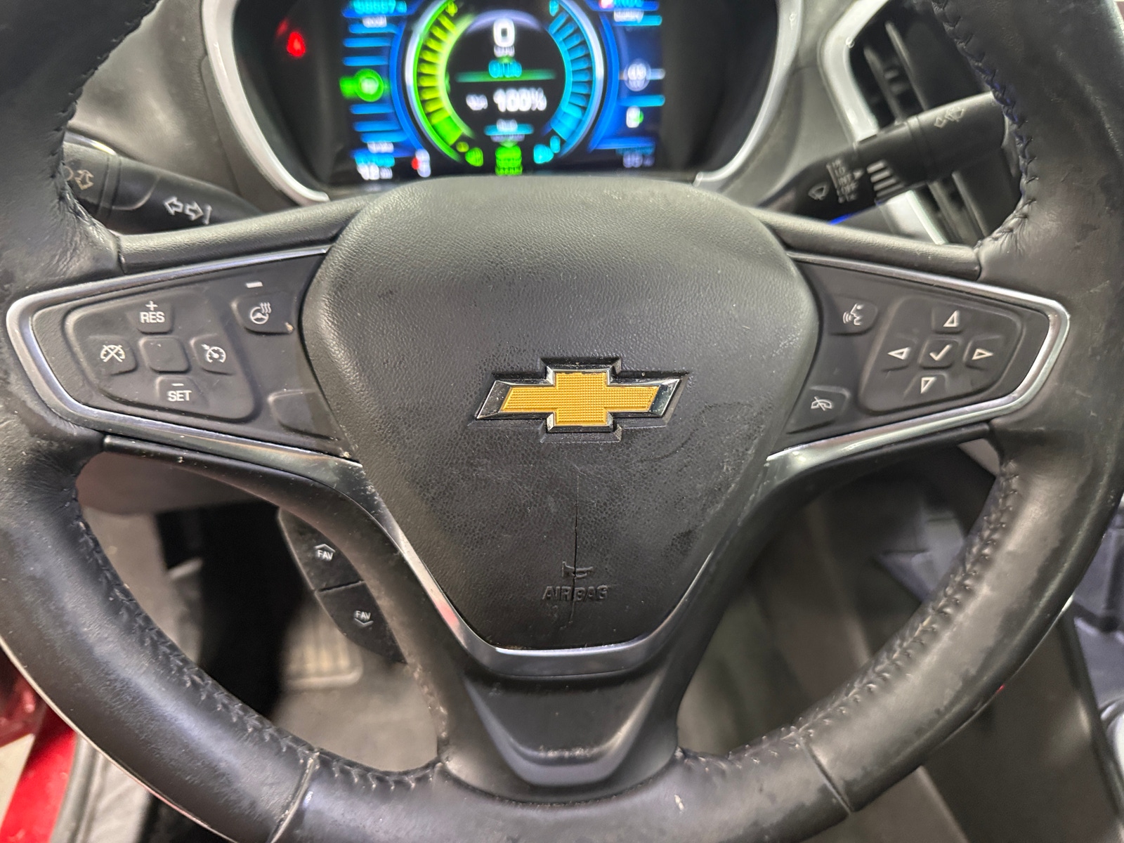 Thumbnail: 2018 Chevrolet Volt - 5