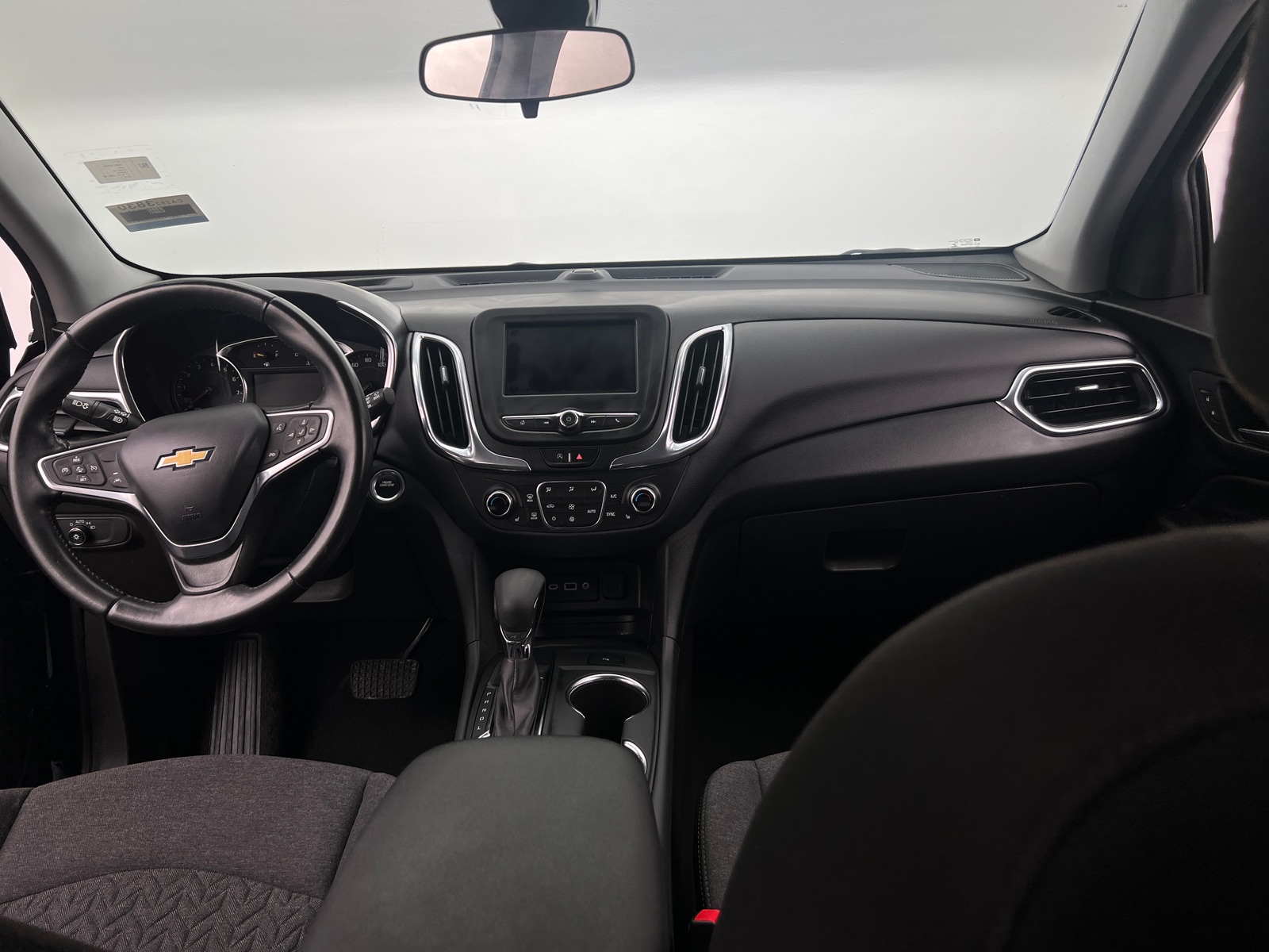 Thumbnail: 2022 Chevrolet Equinox - 3