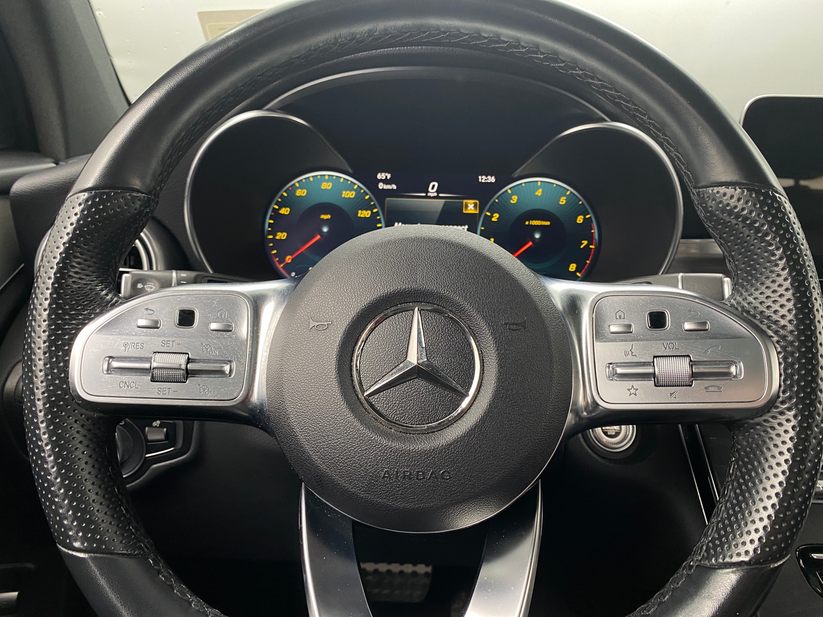 Thumbnail: 2022 Mercedes-Benz GLC - 4