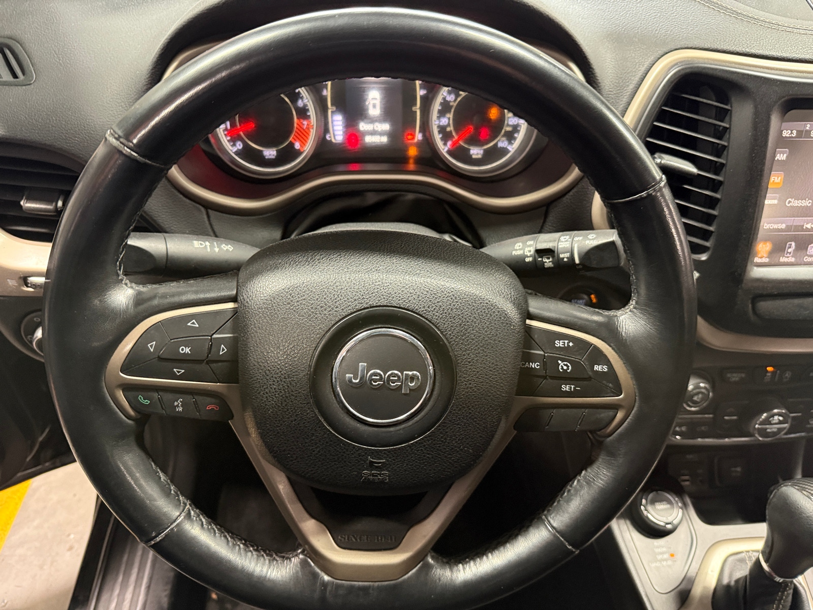 Thumbnail: 2015 Jeep Cherokee - 5