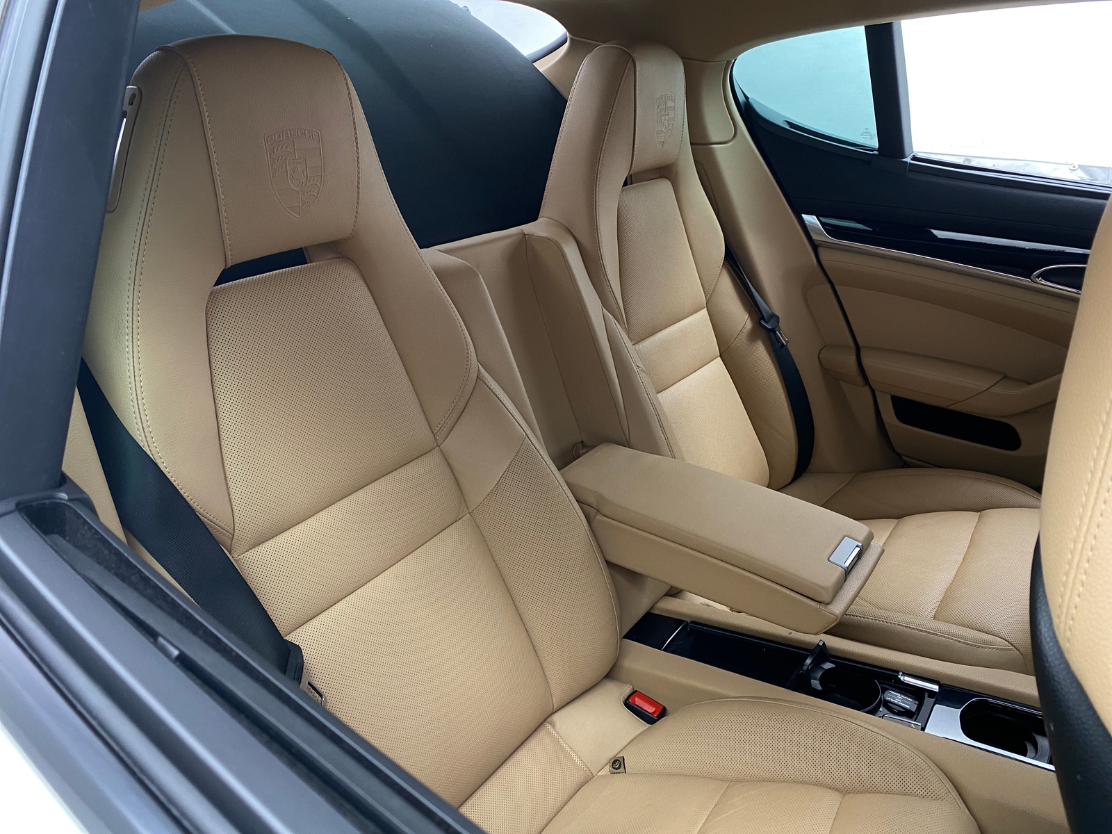 Thumbnail: 2013 Porsche Panamera - 5
