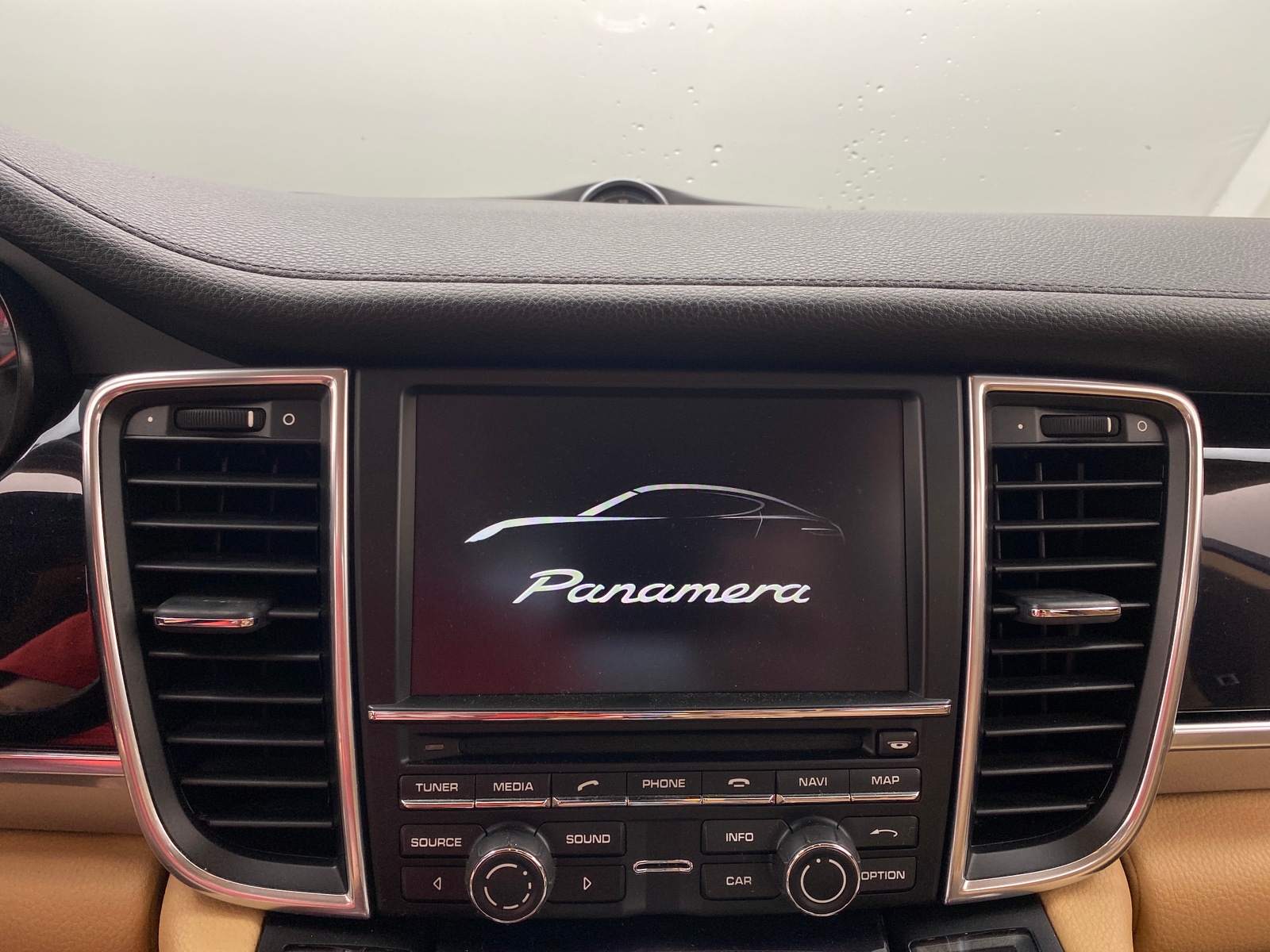 Thumbnail: 2013 Porsche Panamera - 3