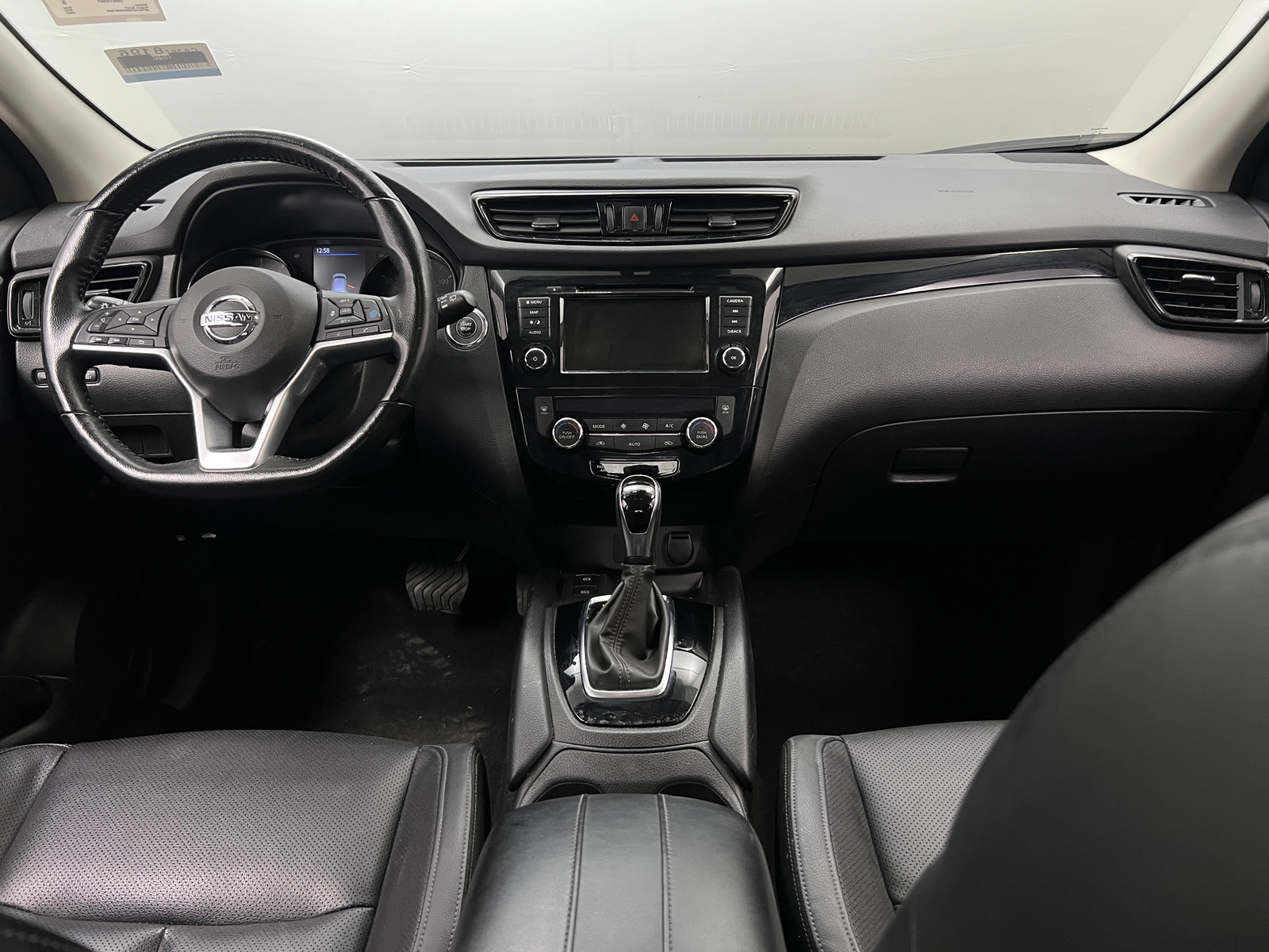 Thumbnail: 2022 Nissan Rogue Sport - 2