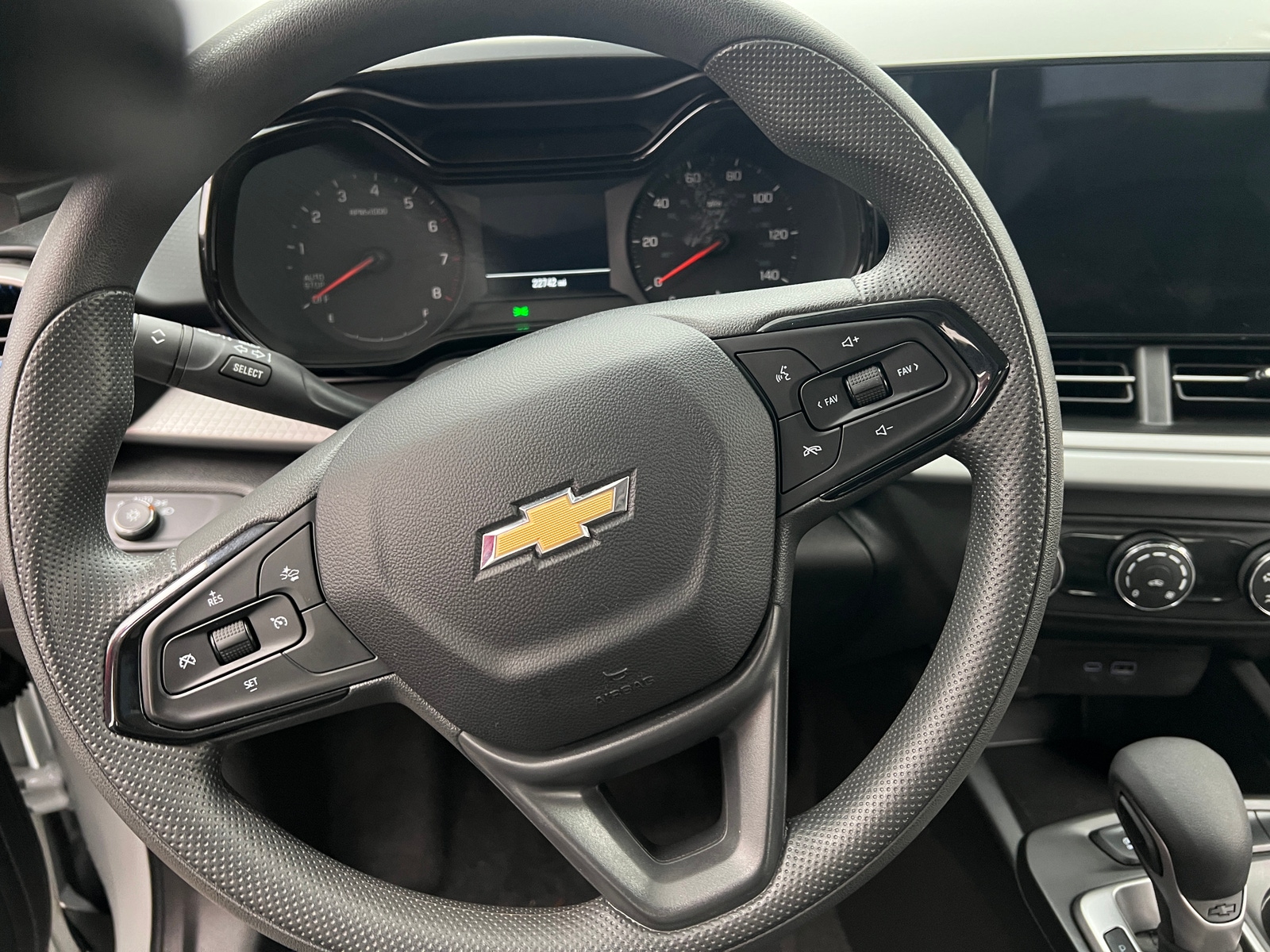Thumbnail: 2025 Chevrolet Trax - 5
