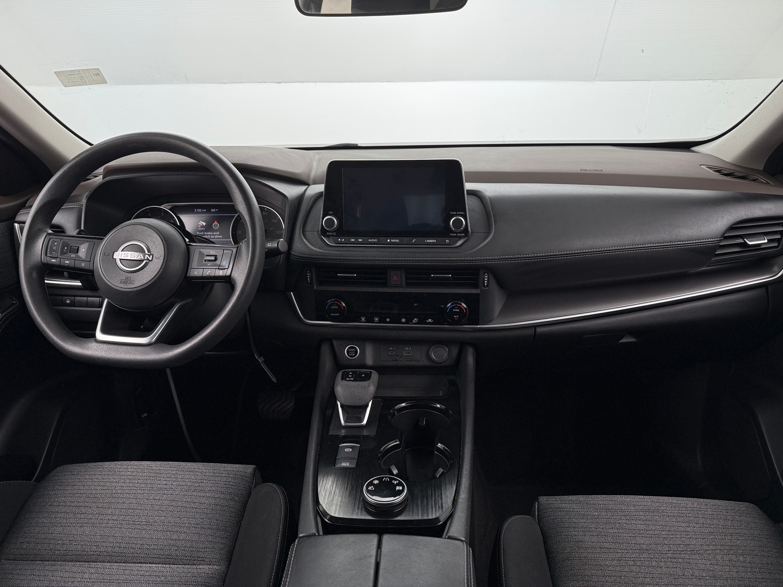 Thumbnail: 2023 Nissan Rogue - 3