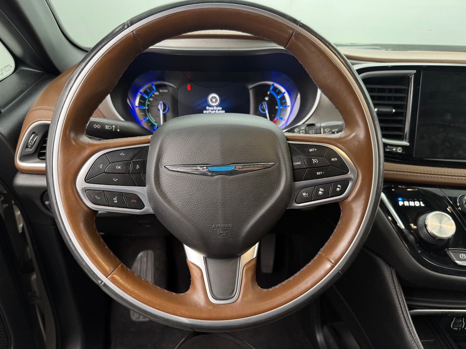 Thumbnail: 2021 Chrysler Pacifica - 4