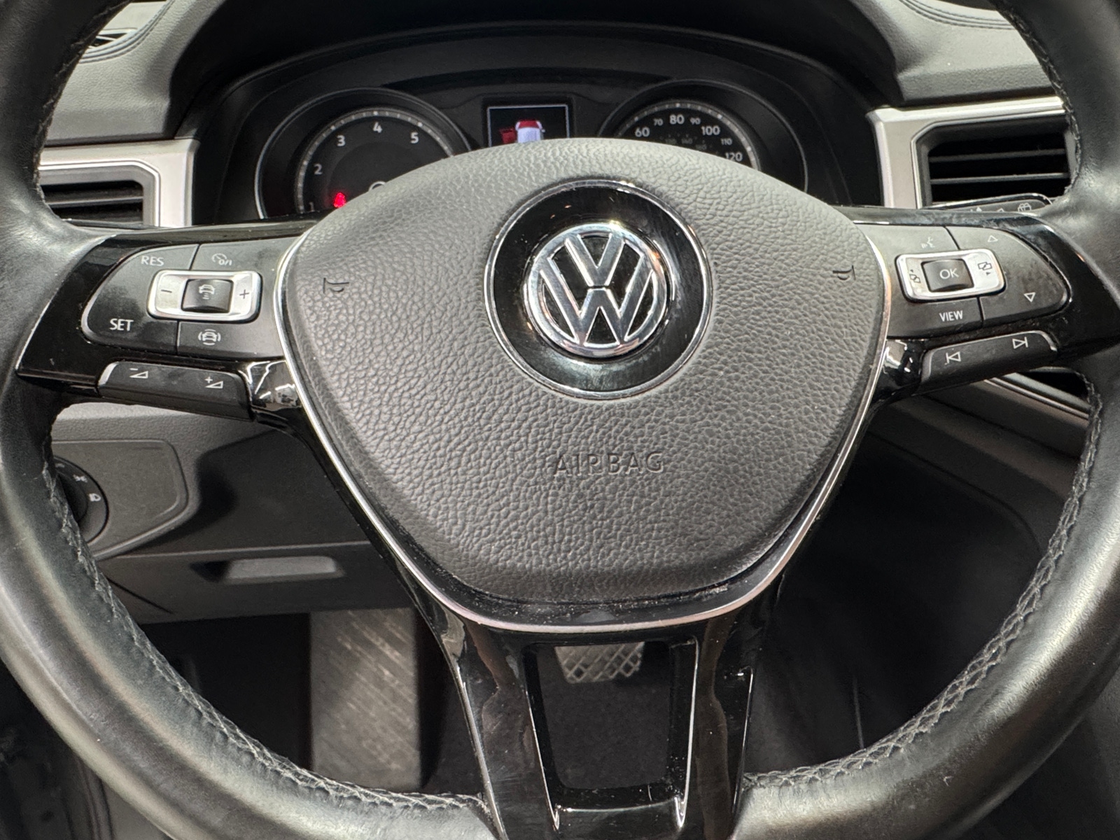 Thumbnail: 2019 Volkswagen Atlas - 4