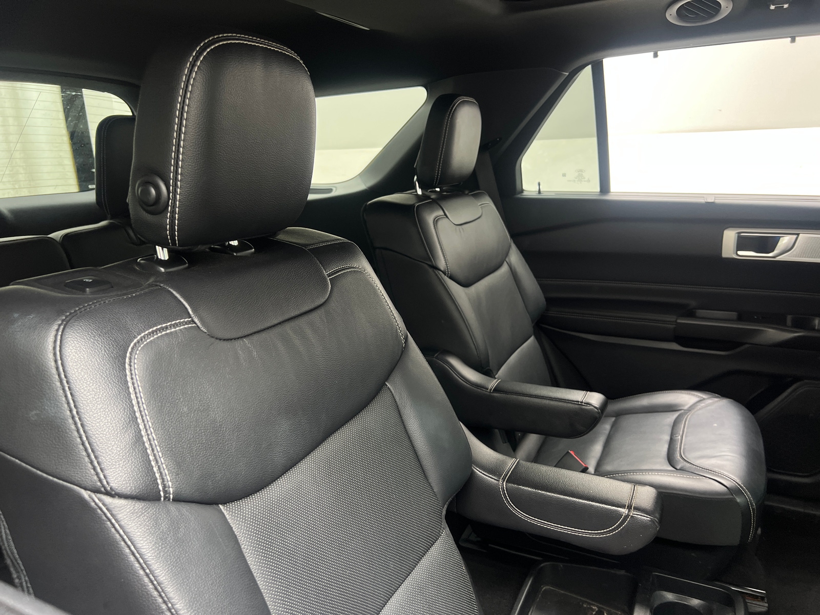 Thumbnail: 2020 Ford Explorer - 5