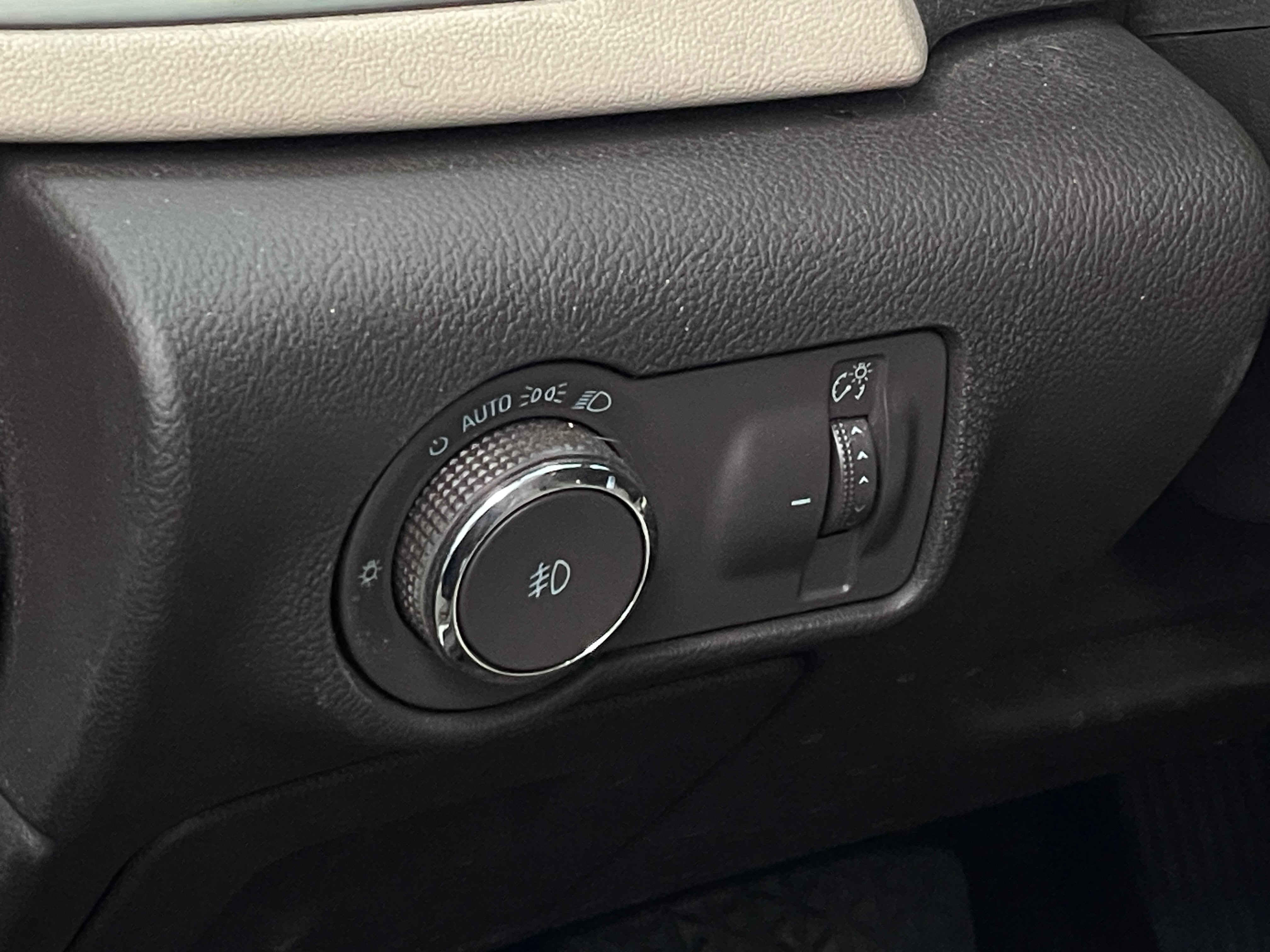 Used 2013 Buick Verano 1SG with VIN 1G4PR5SK2D4116567 for sale in Oak Creek, WI