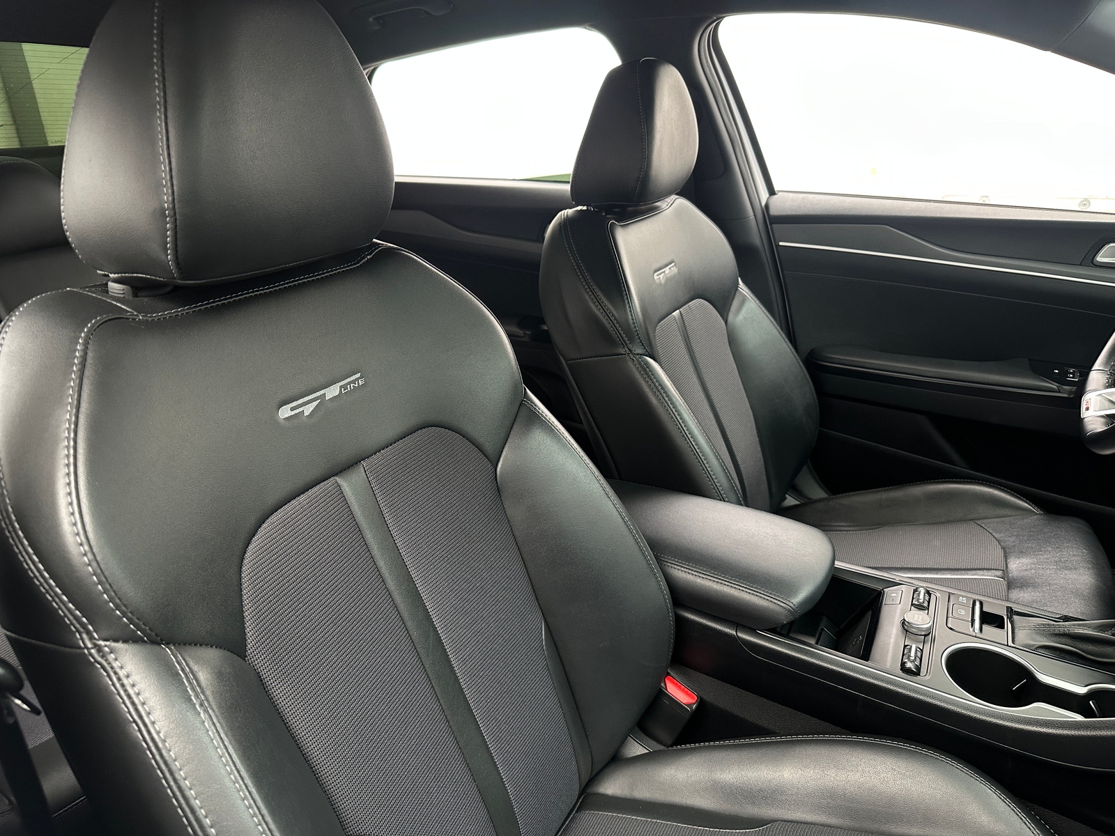 Thumbnail: 2022 Kia K5 - 2
