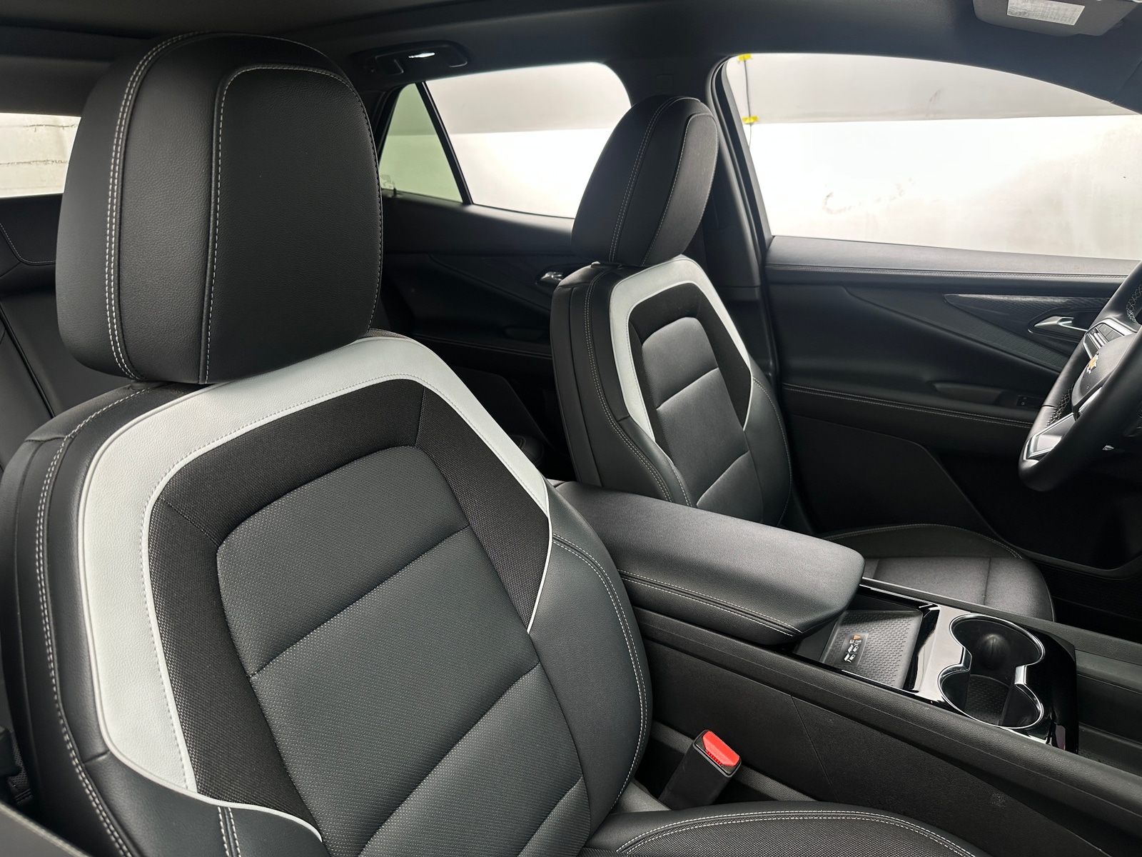 Thumbnail: 2024 Chevrolet Blazer EV - 2