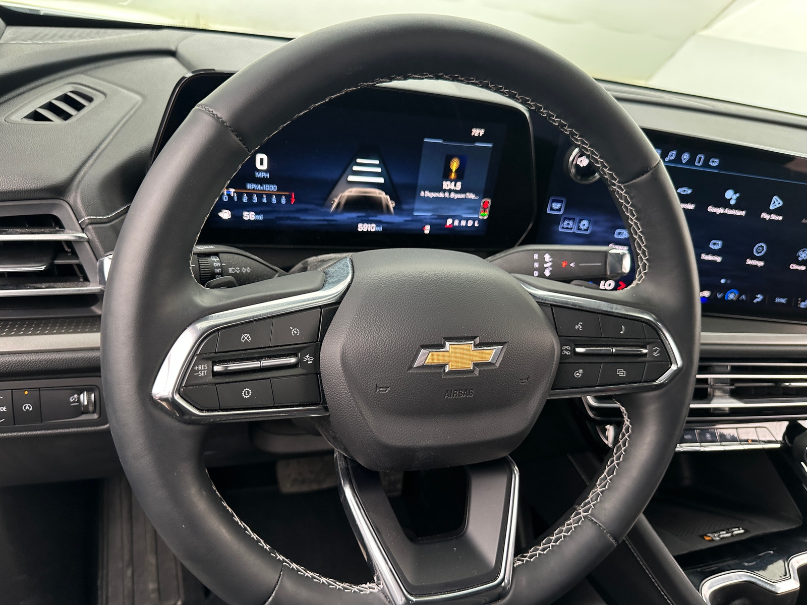 Thumbnail: 2025 Chevrolet Traverse - 5