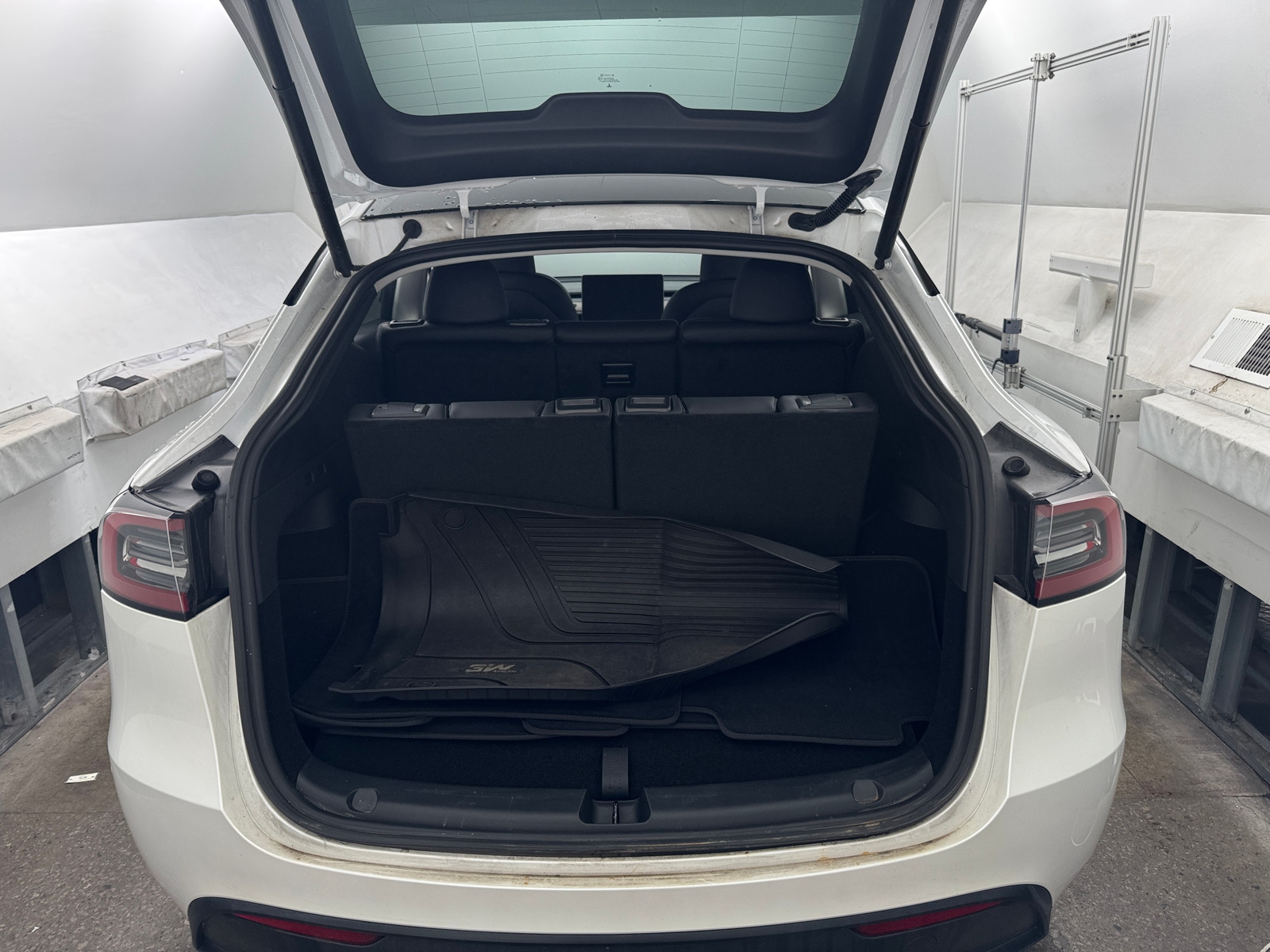 Thumbnail: 2024 Tesla Model Y - 6