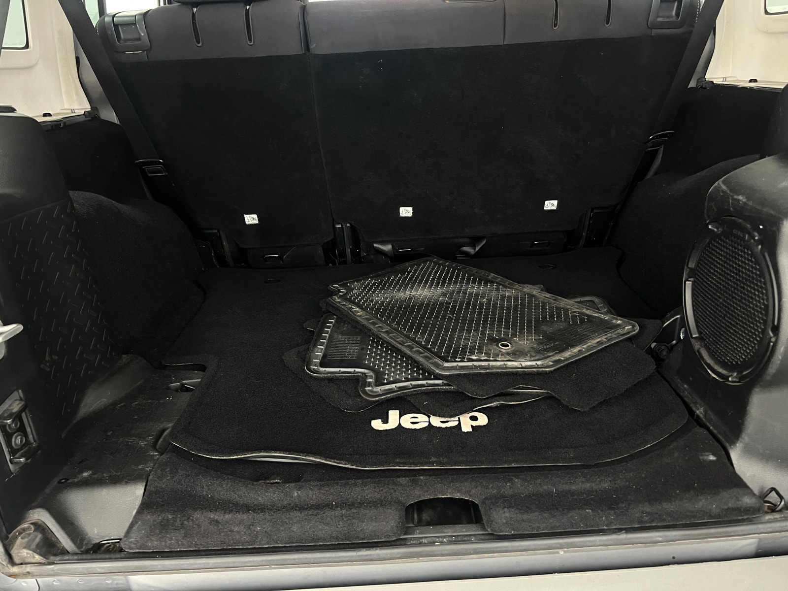 Thumbnail: 2013 Jeep Wrangler - 7