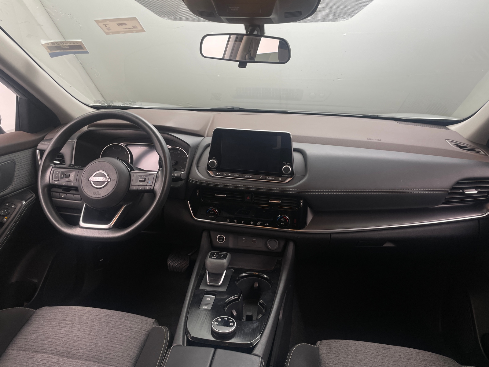 Thumbnail: 2022 Nissan Rogue - 3
