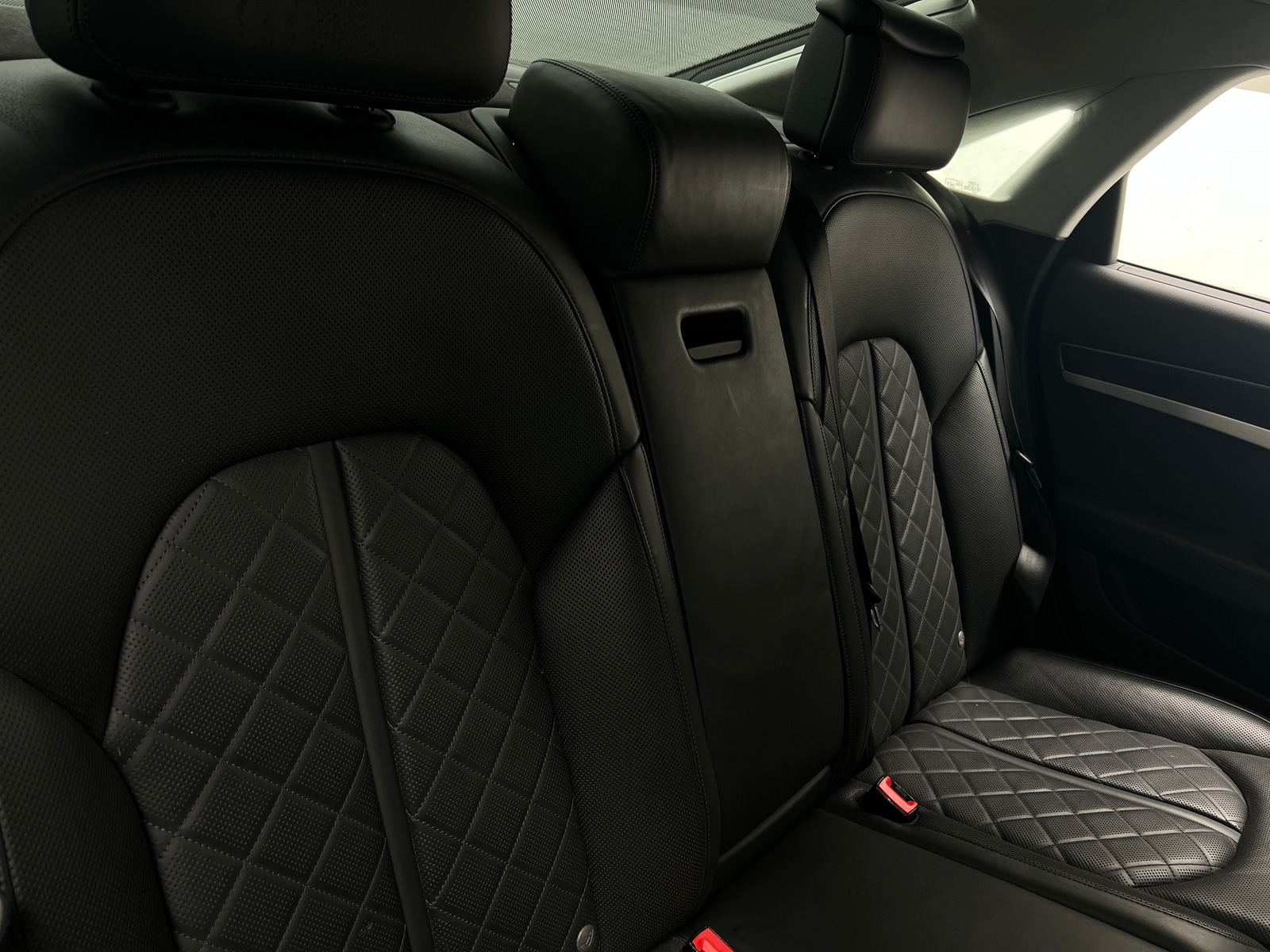 Thumbnail: 2014 Audi S8 - 5