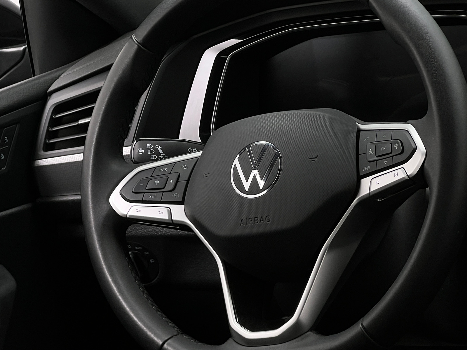 Thumbnail: 2023 Volkswagen Jetta - 5