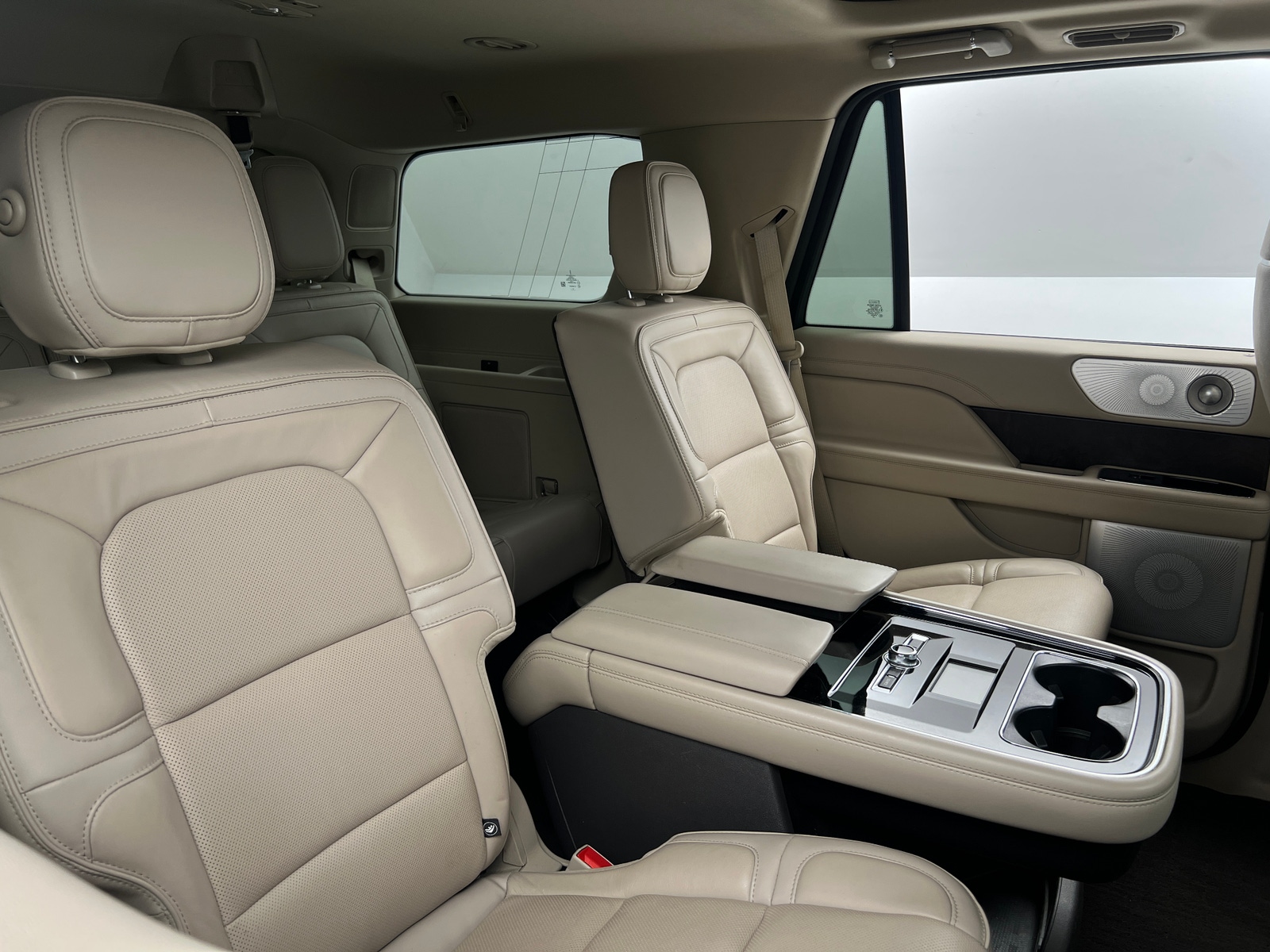 Thumbnail: 2019 Lincoln Navigator - 5