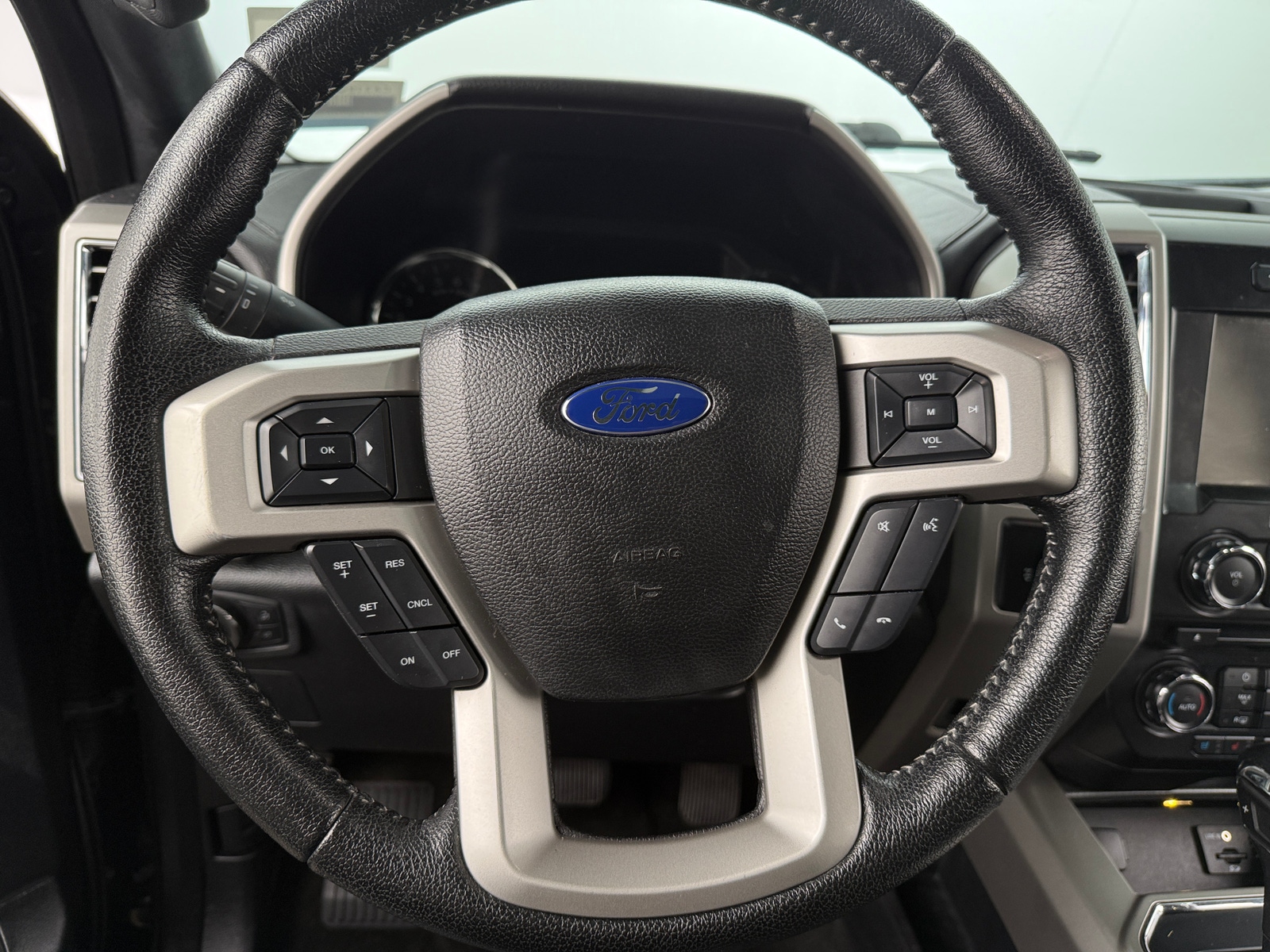 Thumbnail: 2015 Ford Econoline - 4