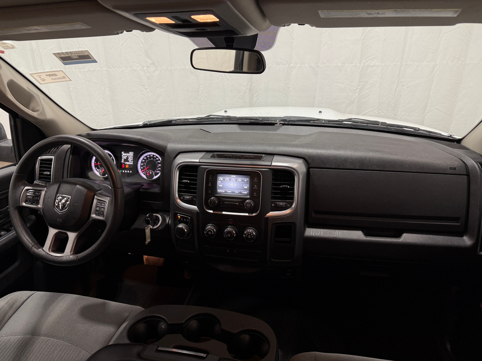 Thumbnail: 2022 RAM 1500 Classic - 3