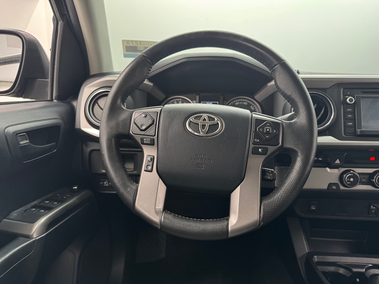 Thumbnail: 2016 Toyota Tacoma - 5