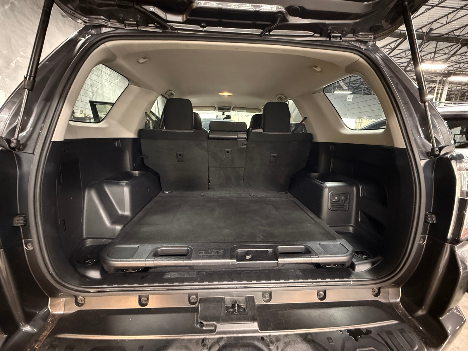 Thumbnail: 2016 Toyota 4Runner - 7