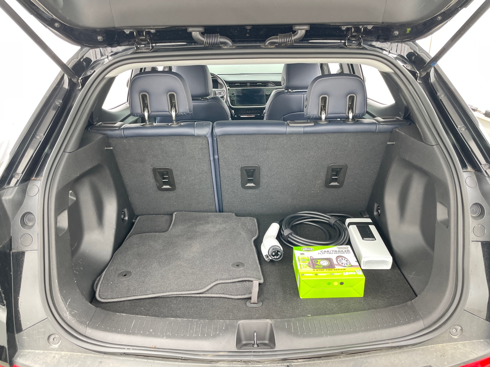 Thumbnail: 2023 Chevrolet Bolt EUV - 6