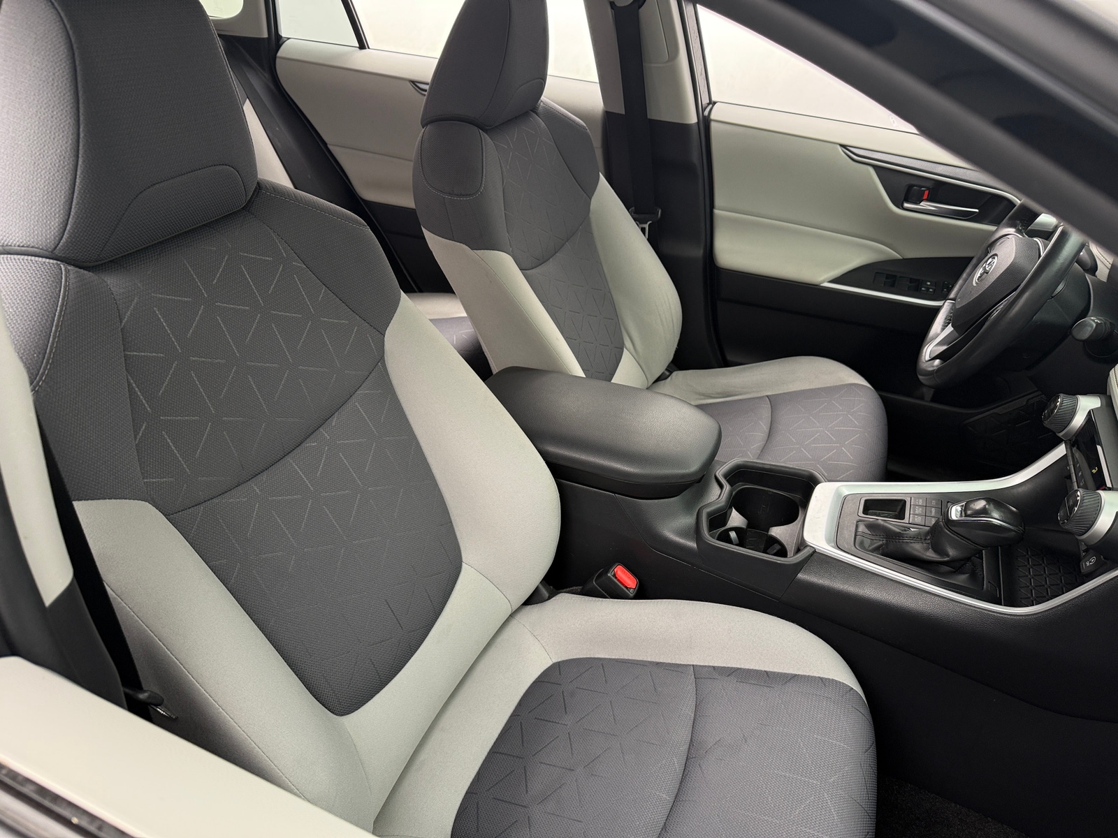Thumbnail: 2020 Toyota RAV4 - 2