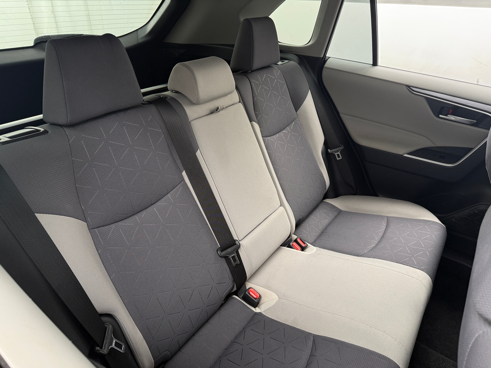 Thumbnail: 2020 Toyota RAV4 - 6