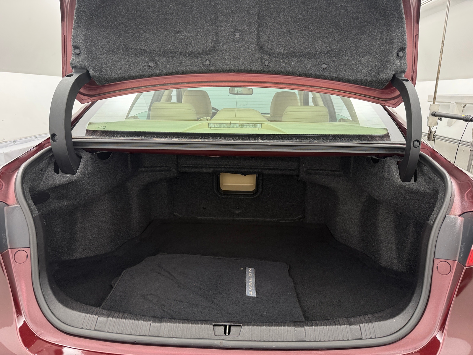 Thumbnail: 2013 Toyota Avalon - 7