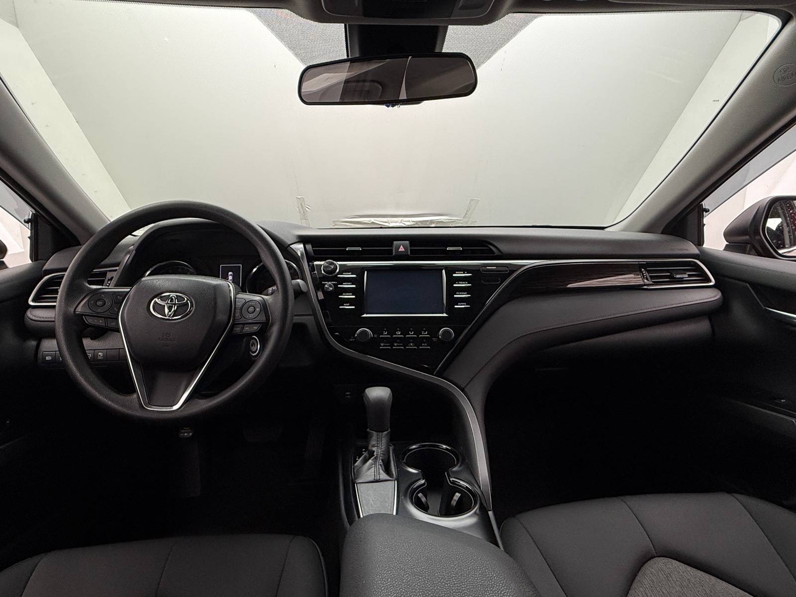 Thumbnail: 2019 Toyota Camry - 3