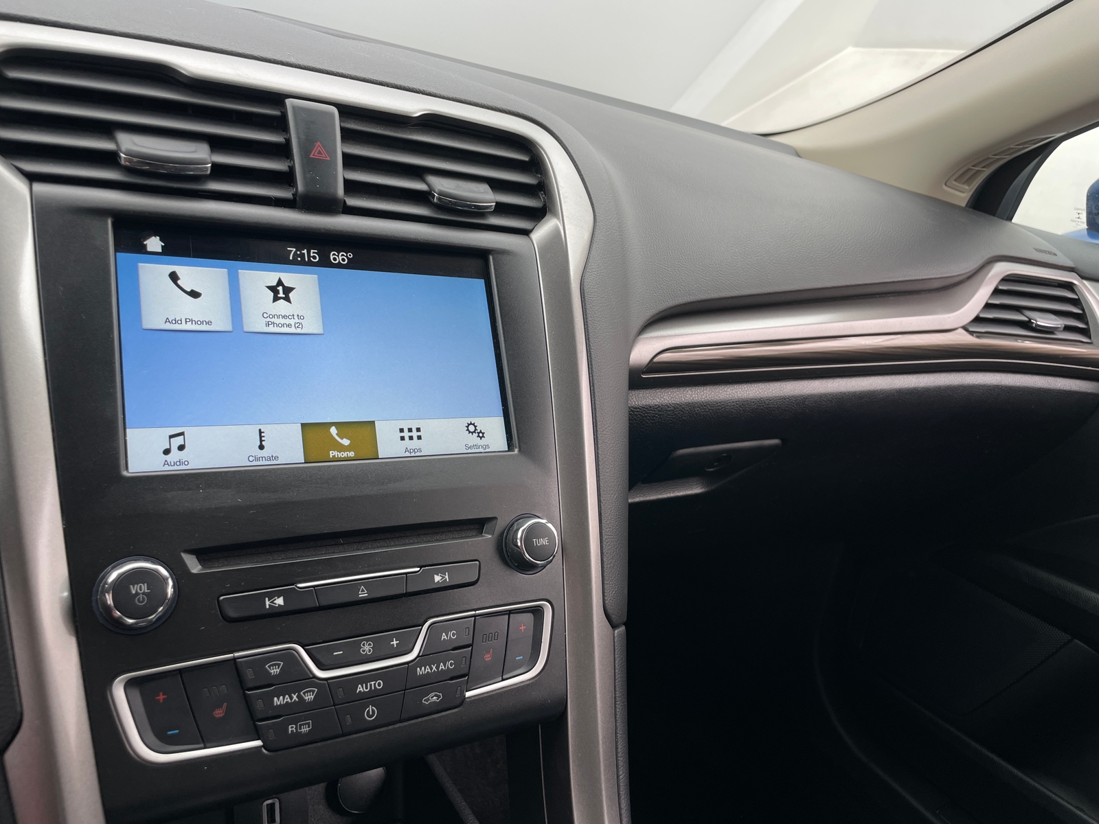 Thumbnail: 2018 Ford Fusion - 4