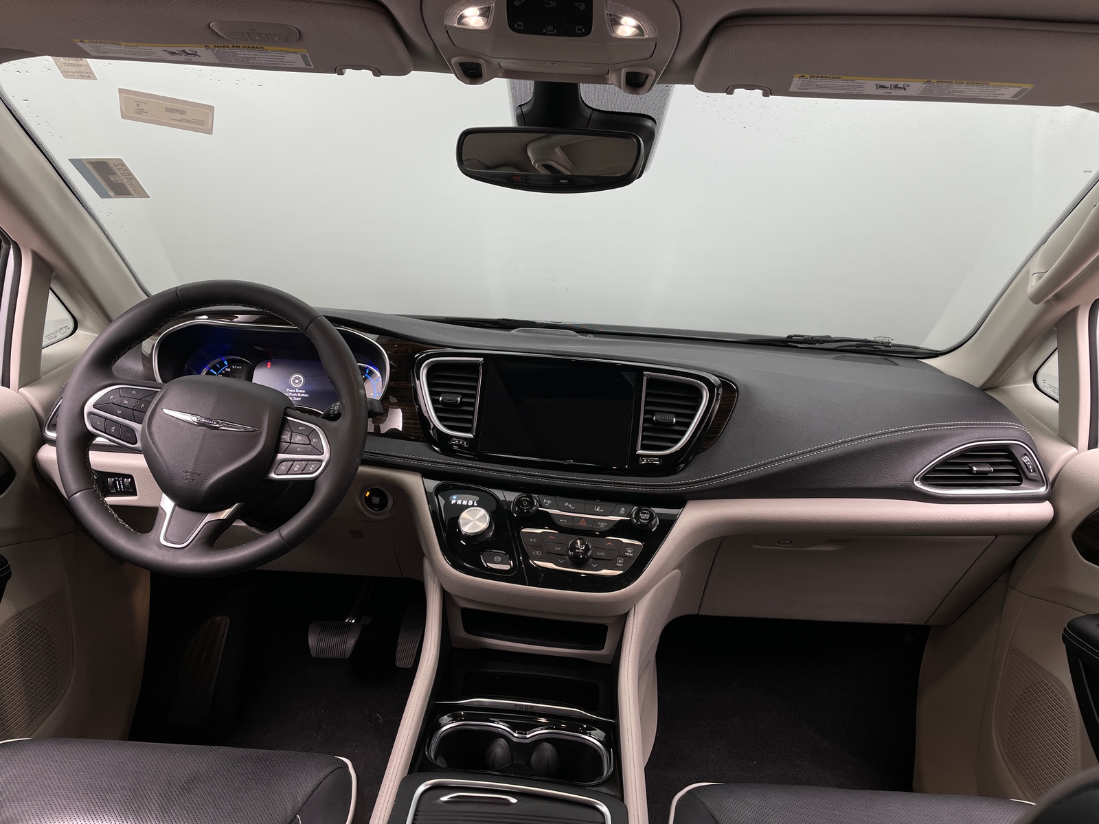 Thumbnail: 2023 Chrysler Pacifica - 2