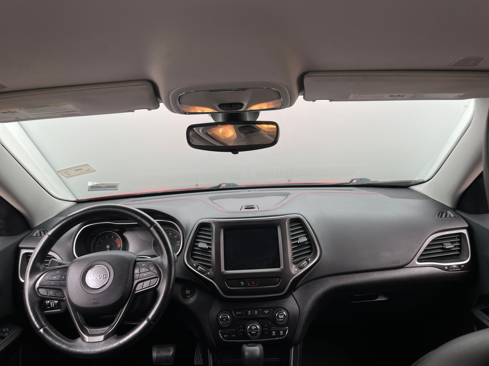 Thumbnail: 2019 Jeep Cherokee - 3