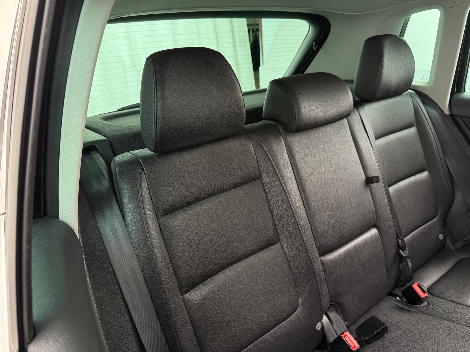 Thumbnail: 2016 Volkswagen Tiguan - 6
