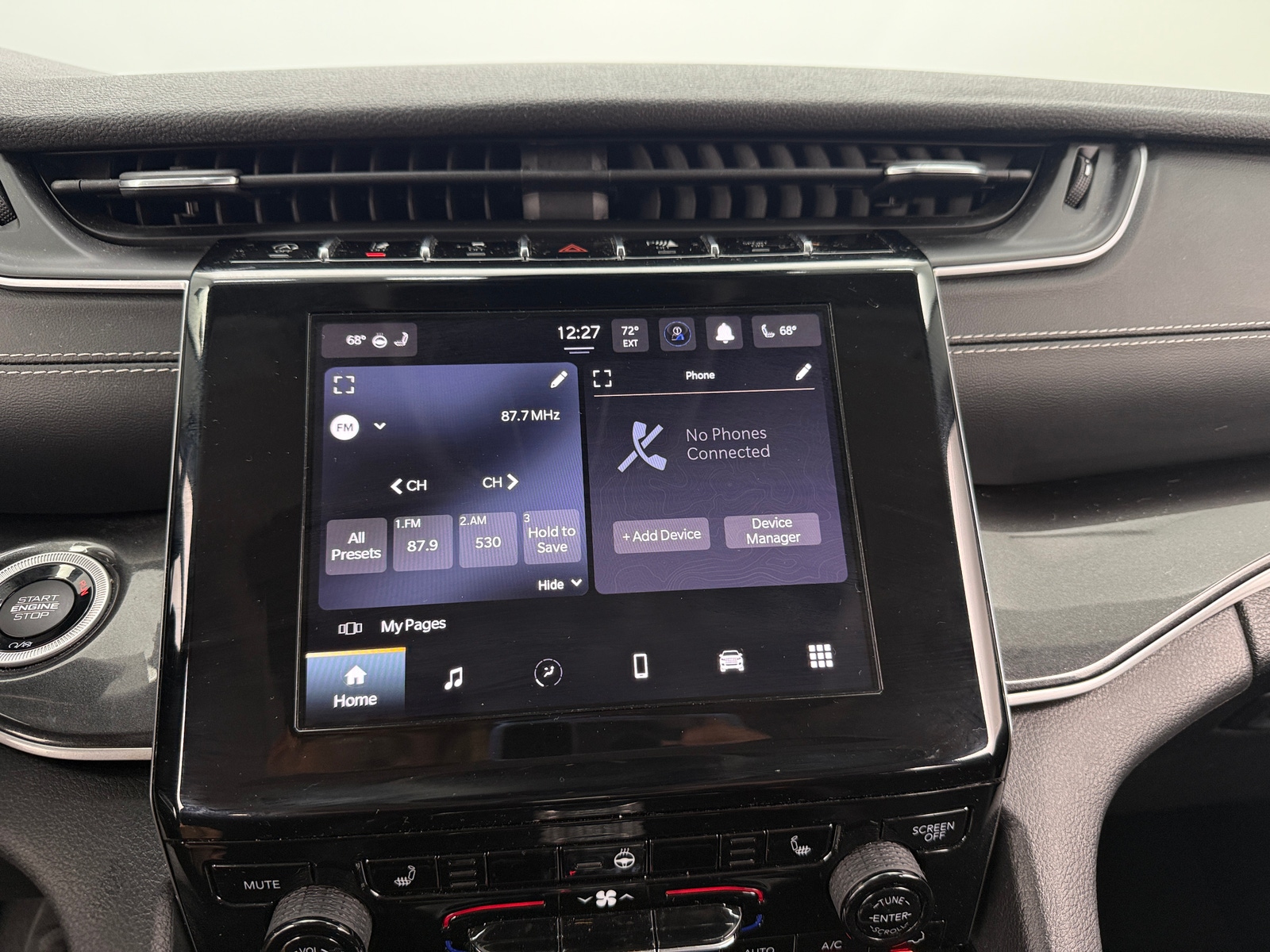 Thumbnail: 2023 Jeep Grand Cherokee L - 4